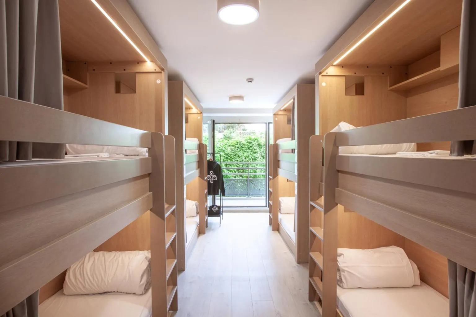 Bedroom, Bed in The People - Paris Bercy