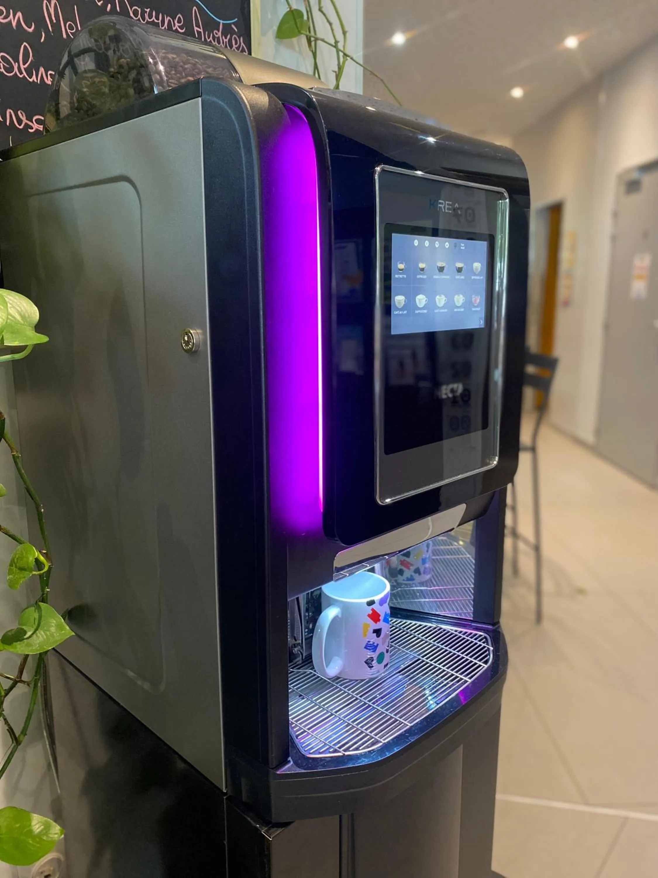 Restaurant/places to eat in The People - Paris Bercy