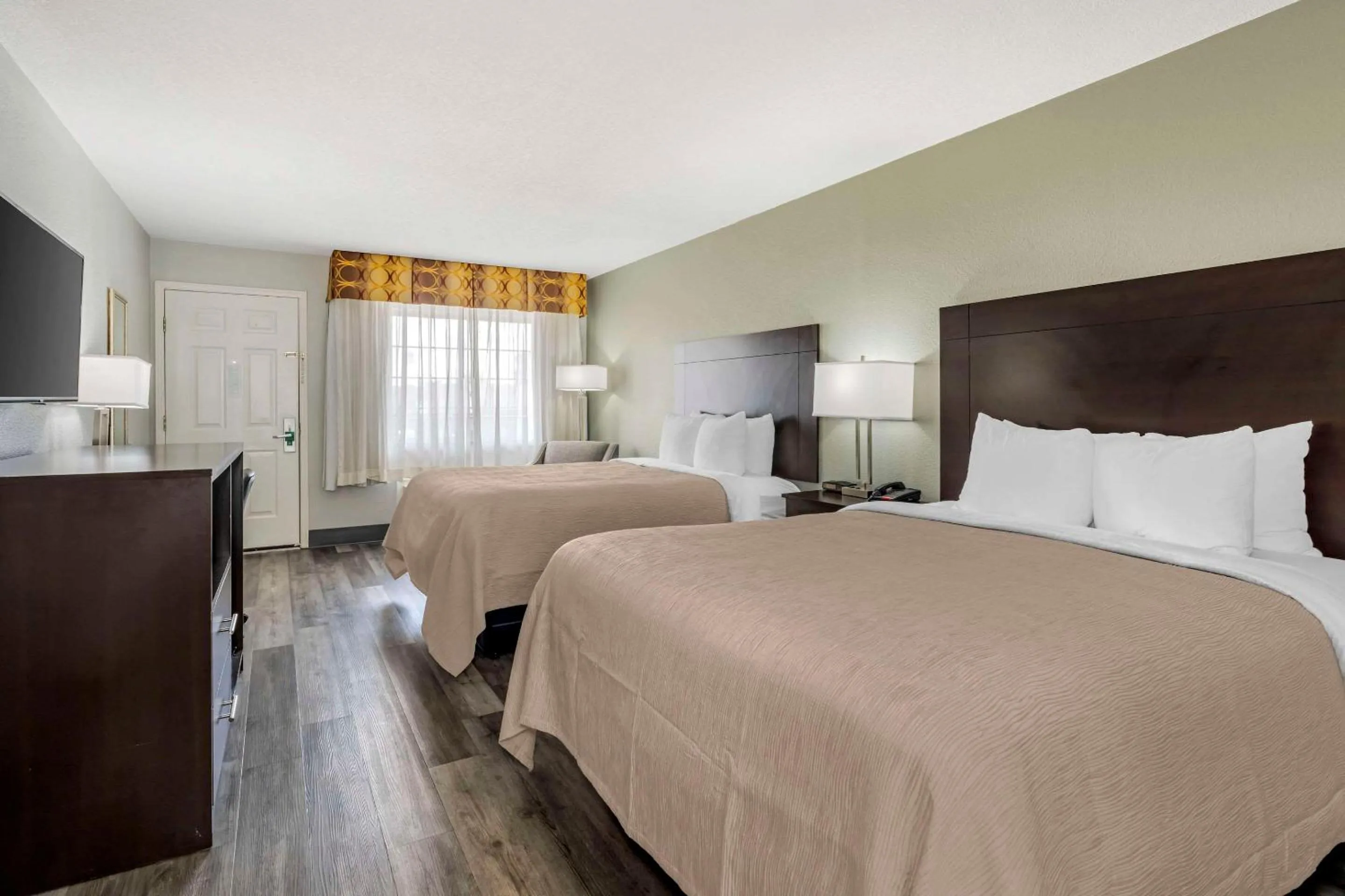 Bedroom, Bed in Quality Inn Siloam Springs West