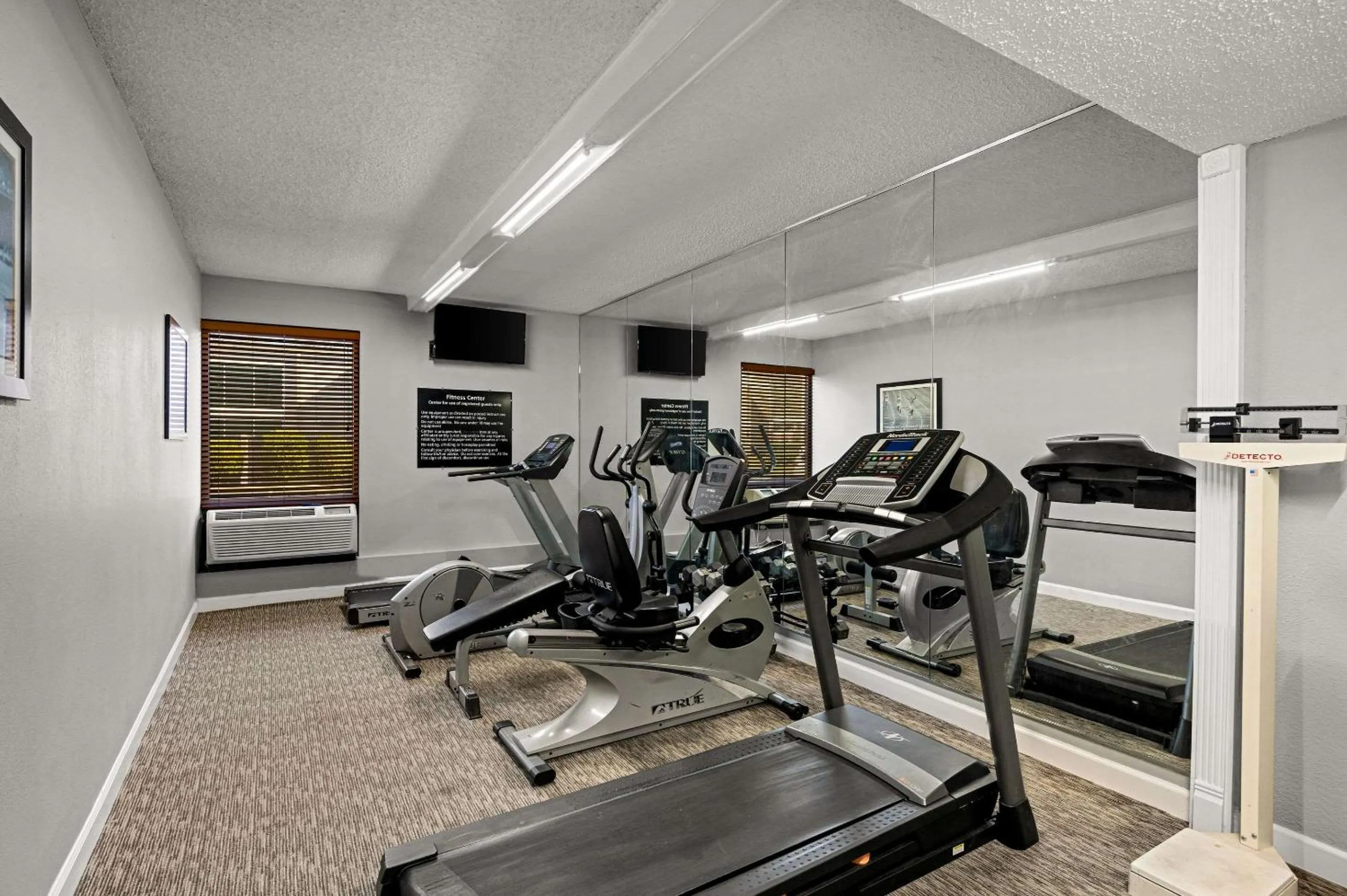 Fitness centre/facilities in Quality Inn & Suites North Little Rock