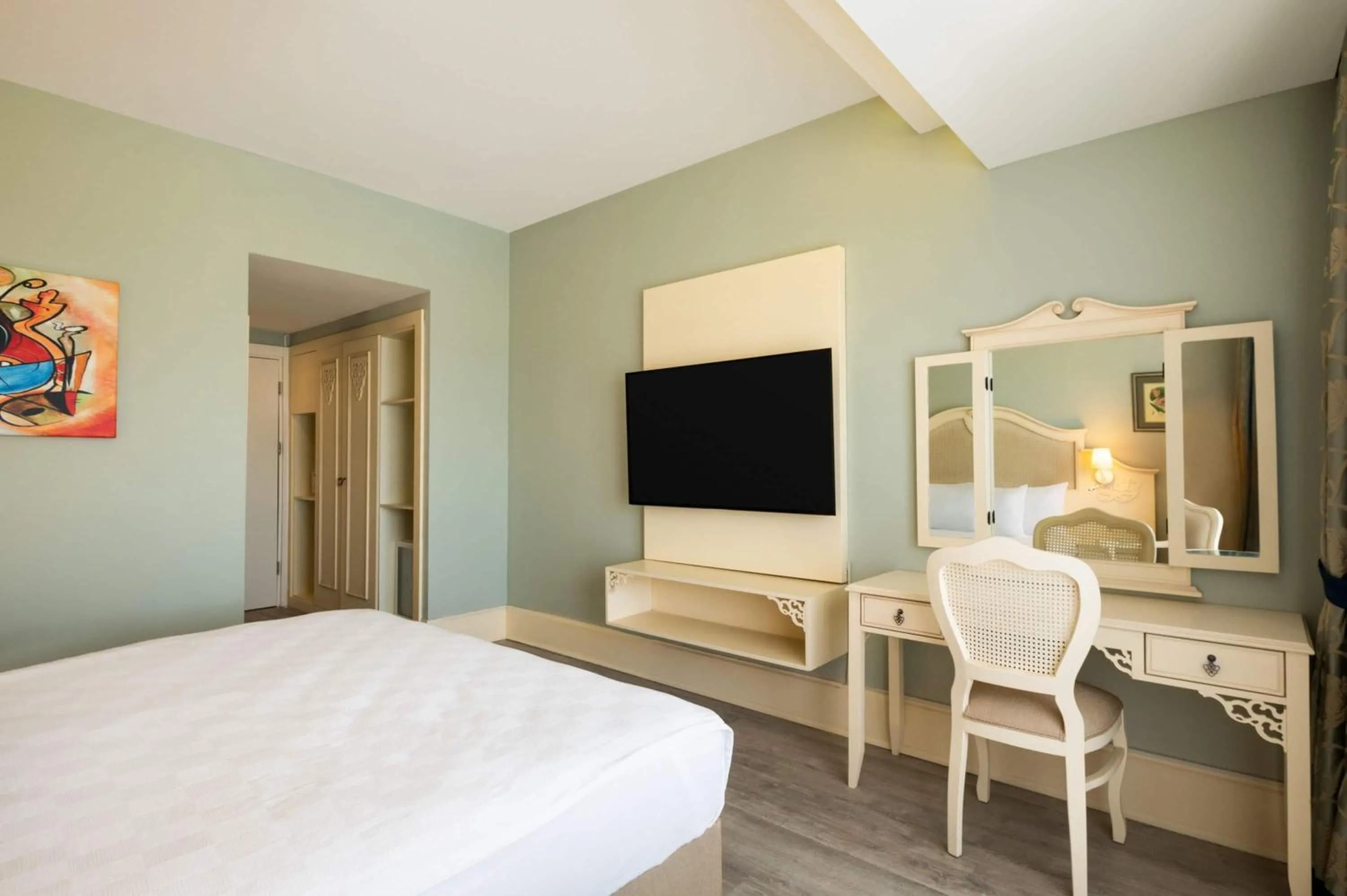 Photo of the whole room, Bed in Dolce by Wyndham Cesme Alacati