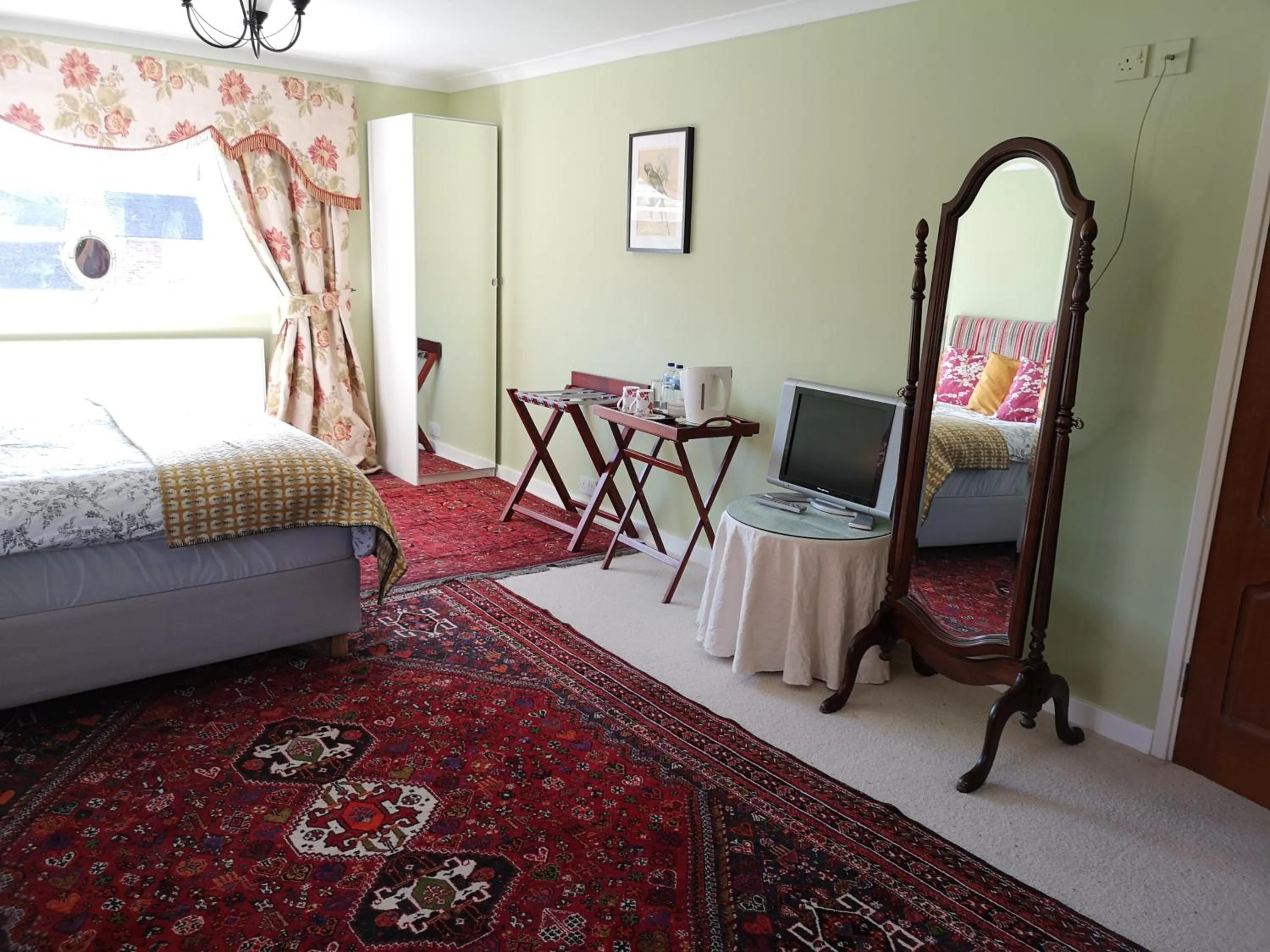Bedroom, Bed in UPTHEDOWNS B&B