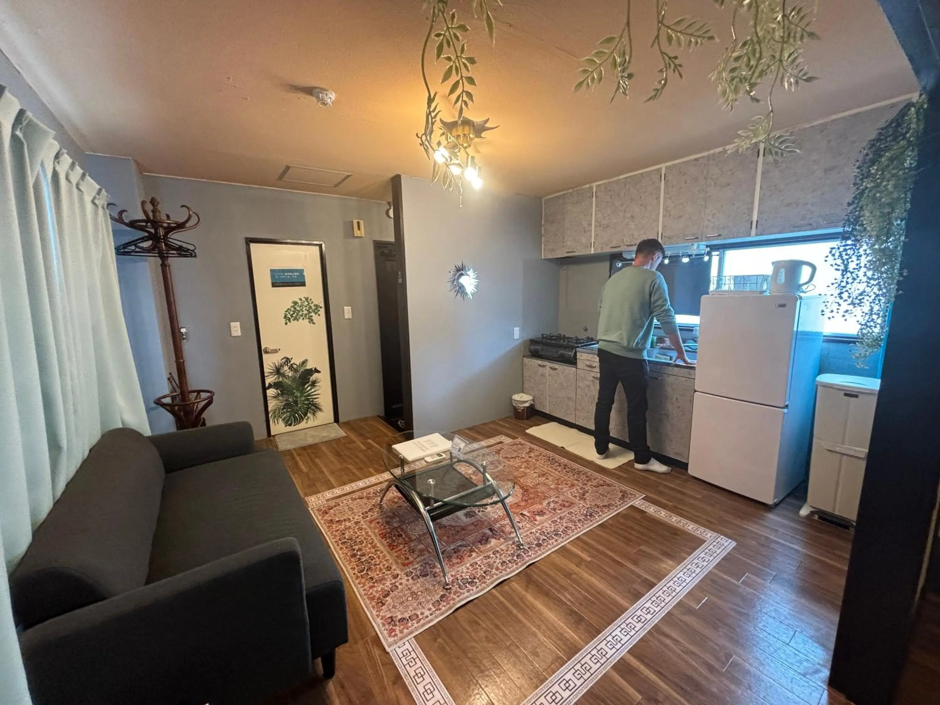 Kitchen or kitchenette in 777 Takamatsu Guest House