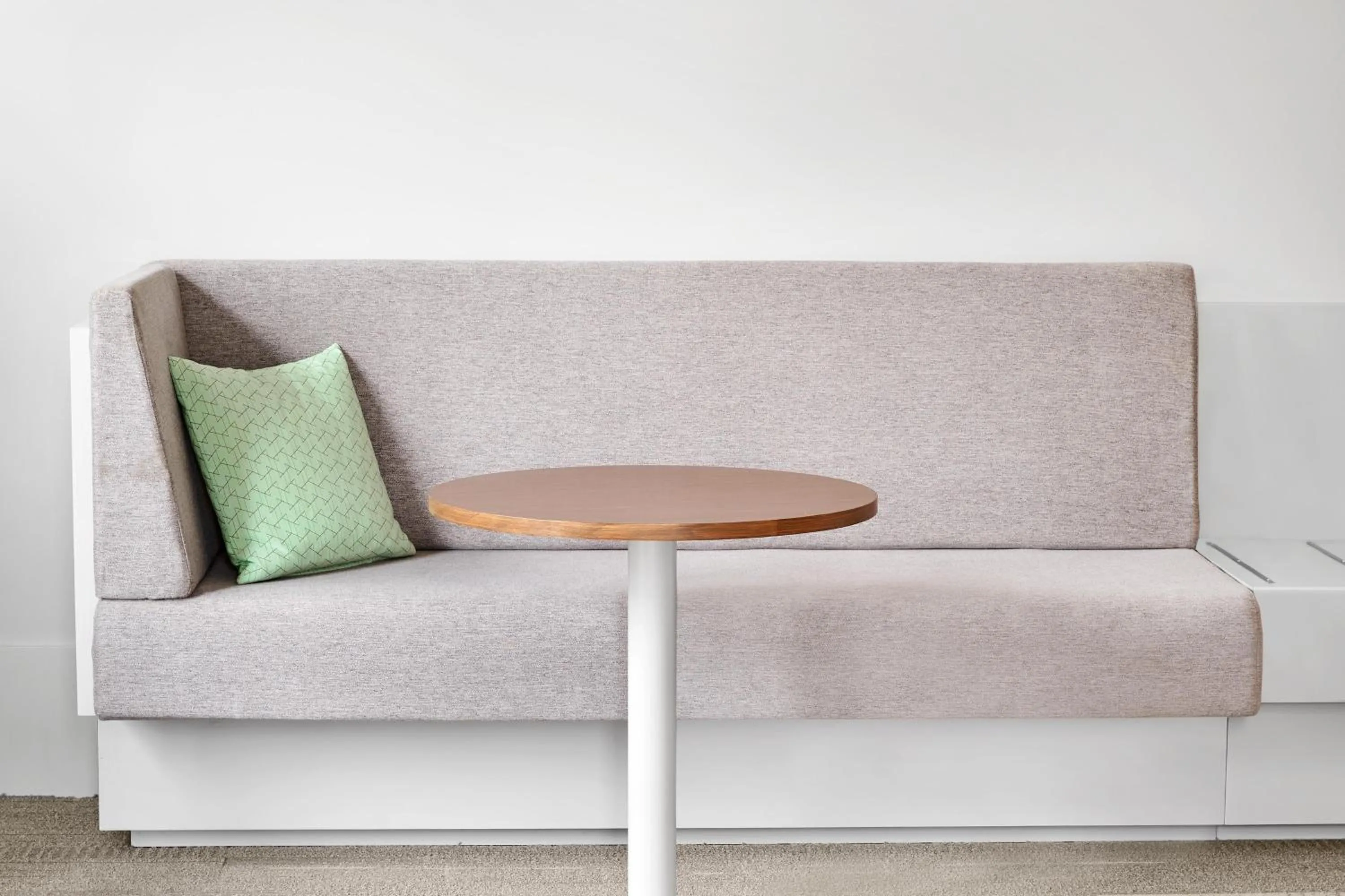 Photo of the whole room in Element Melbourne Richmond