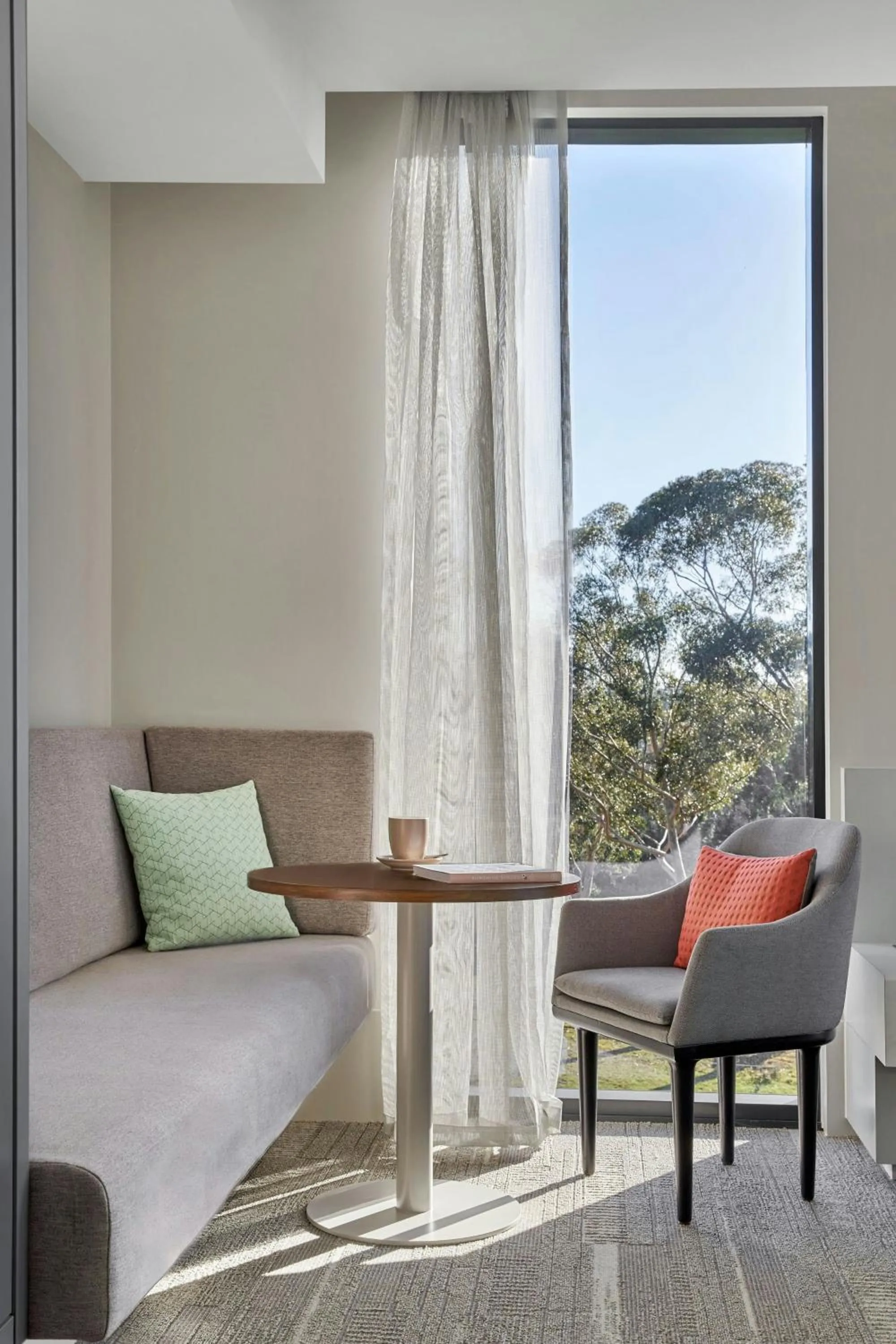 Photo of the whole room in Element Melbourne Richmond