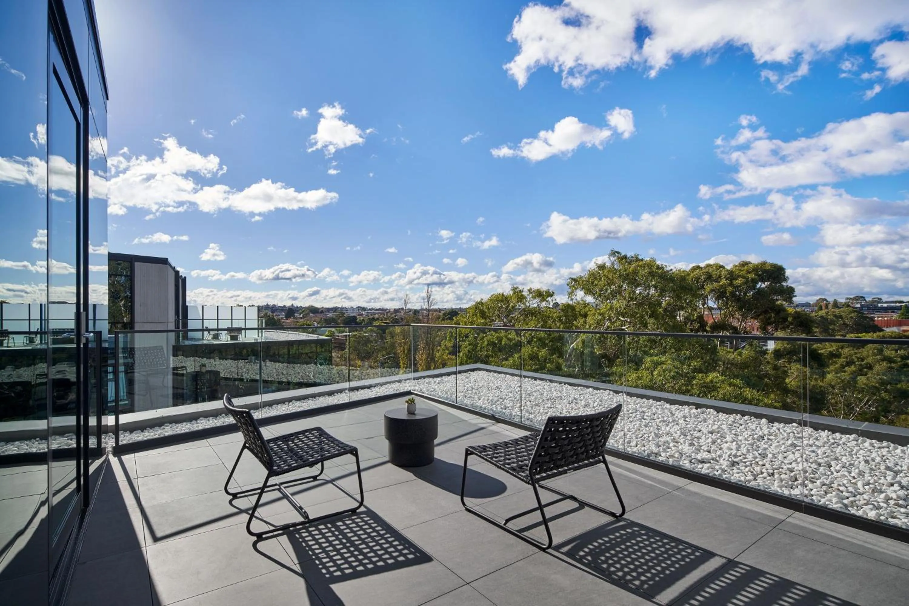 Photo of the whole room in Element Melbourne Richmond