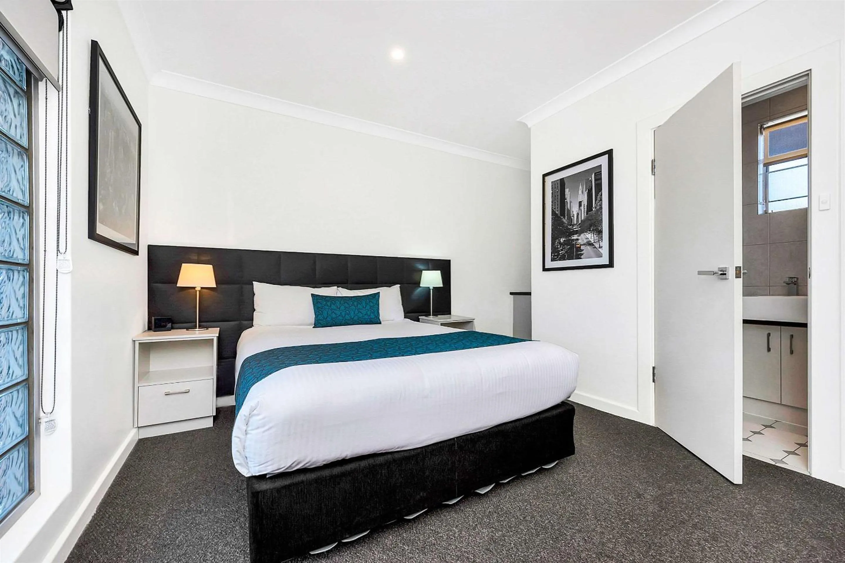 Photo of the whole room, Bed in Comfort Inn & Suites Manhattan