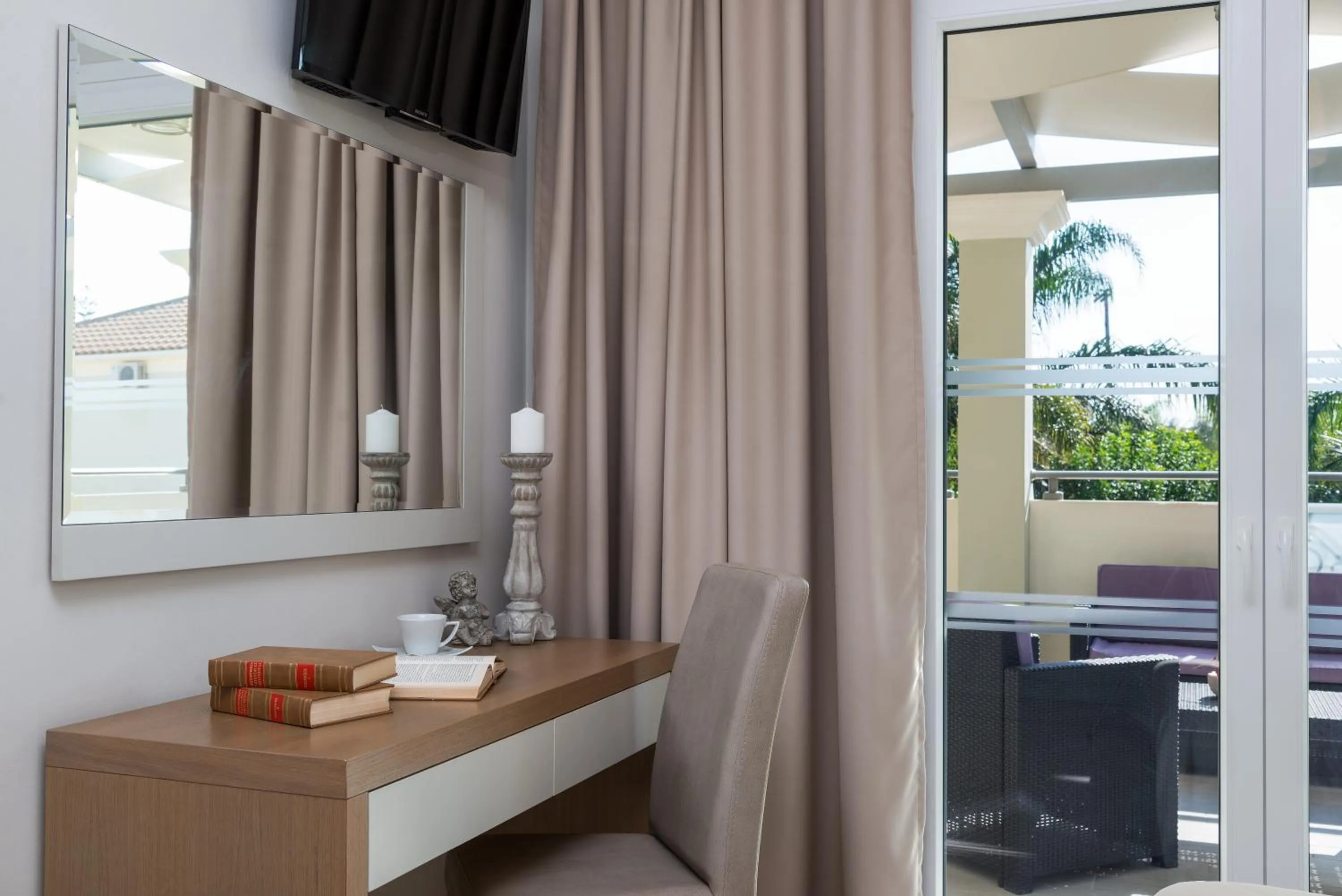 Mamfredas Luxury Resort