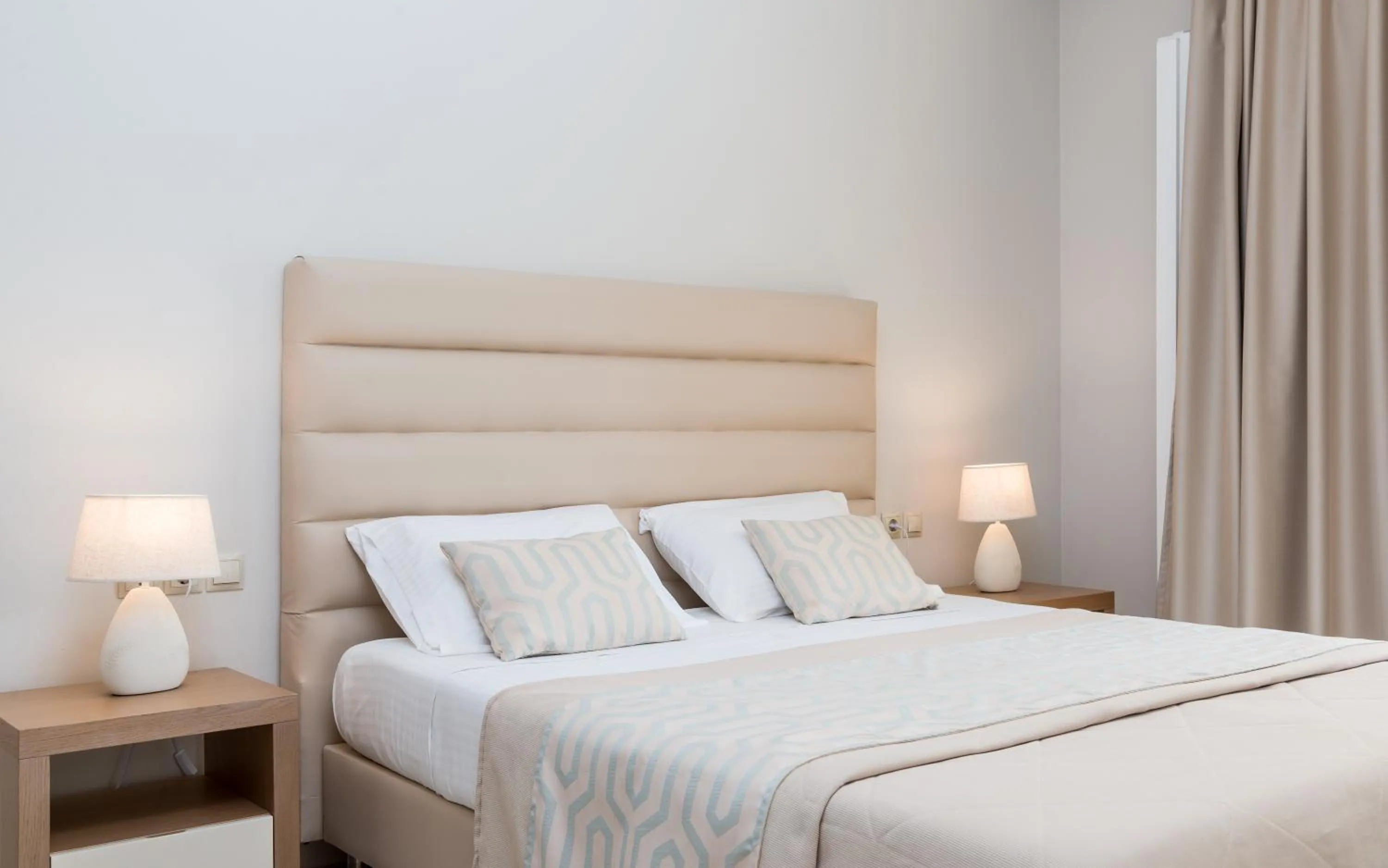 Bed in Mamfredas Luxury Resort