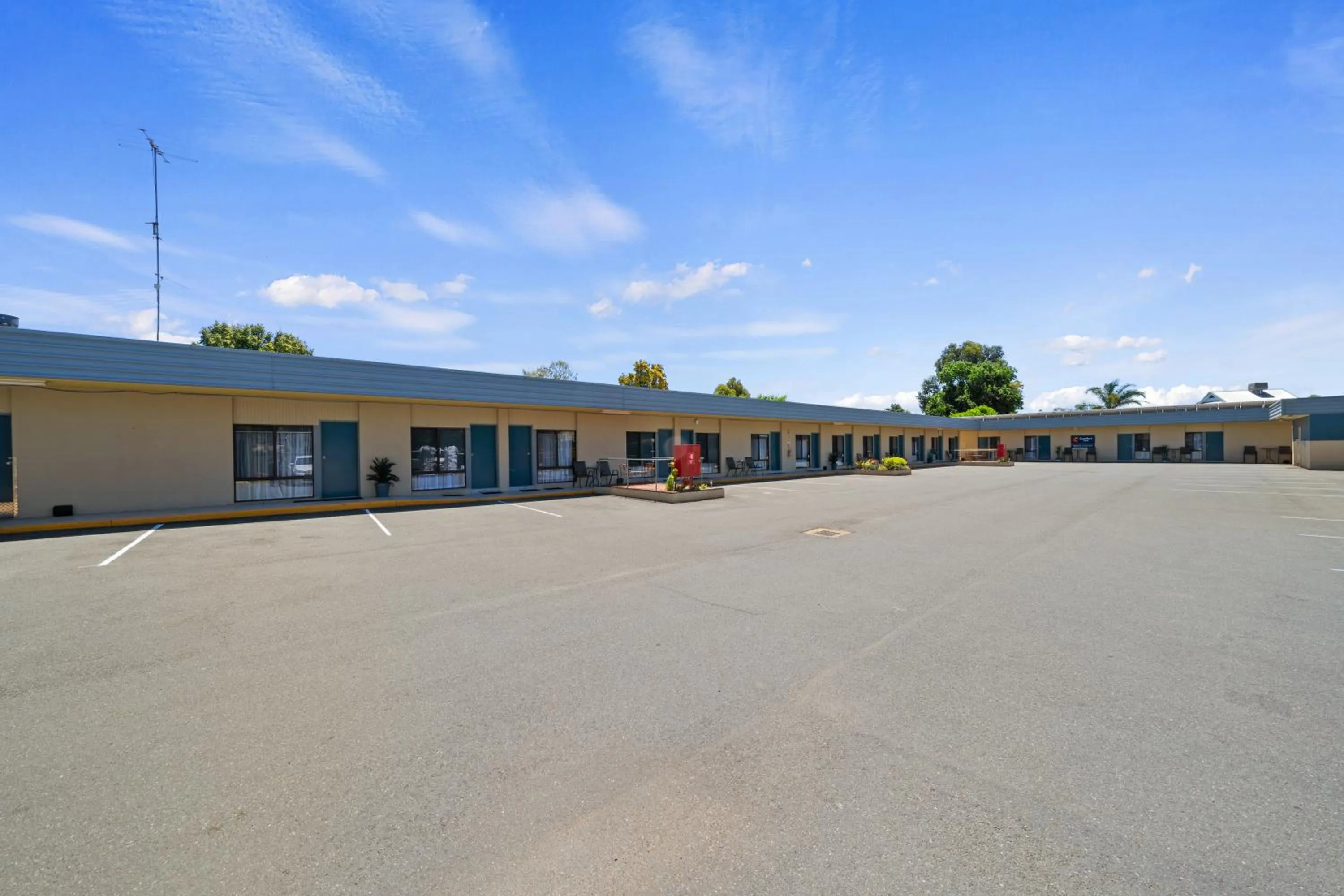 Property building in Comfort Inn Benalla