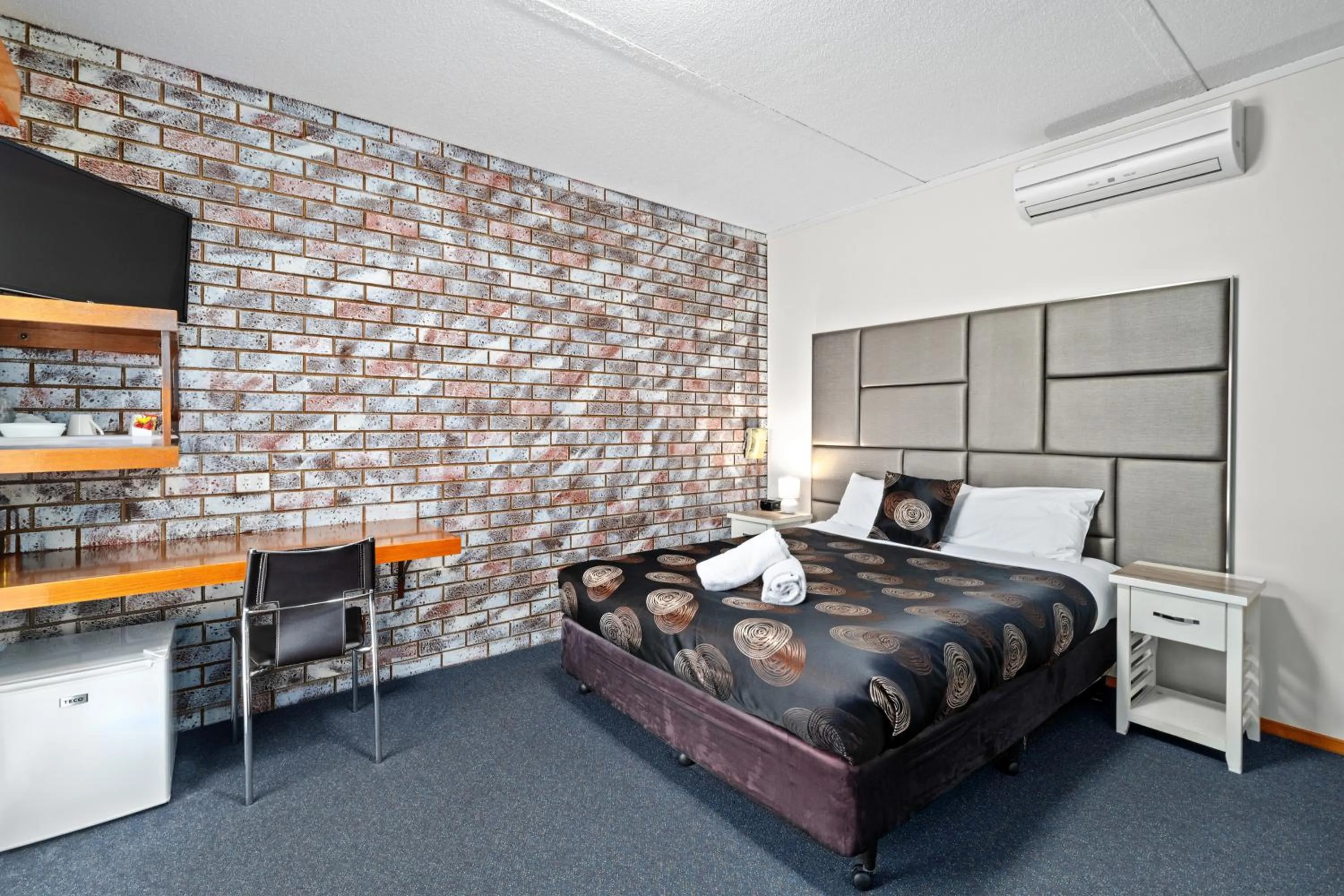 Bed in Comfort Inn Benalla