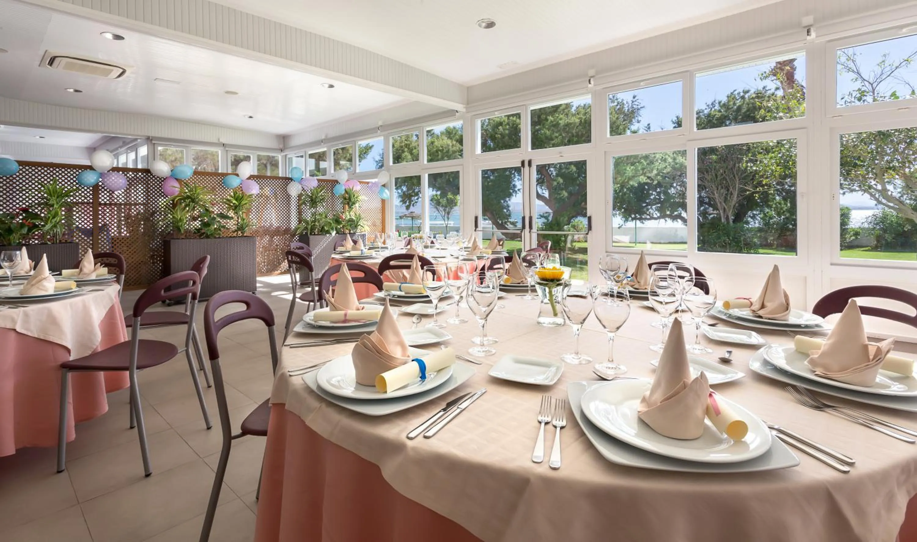 Day in Hotel Izán Cavanna