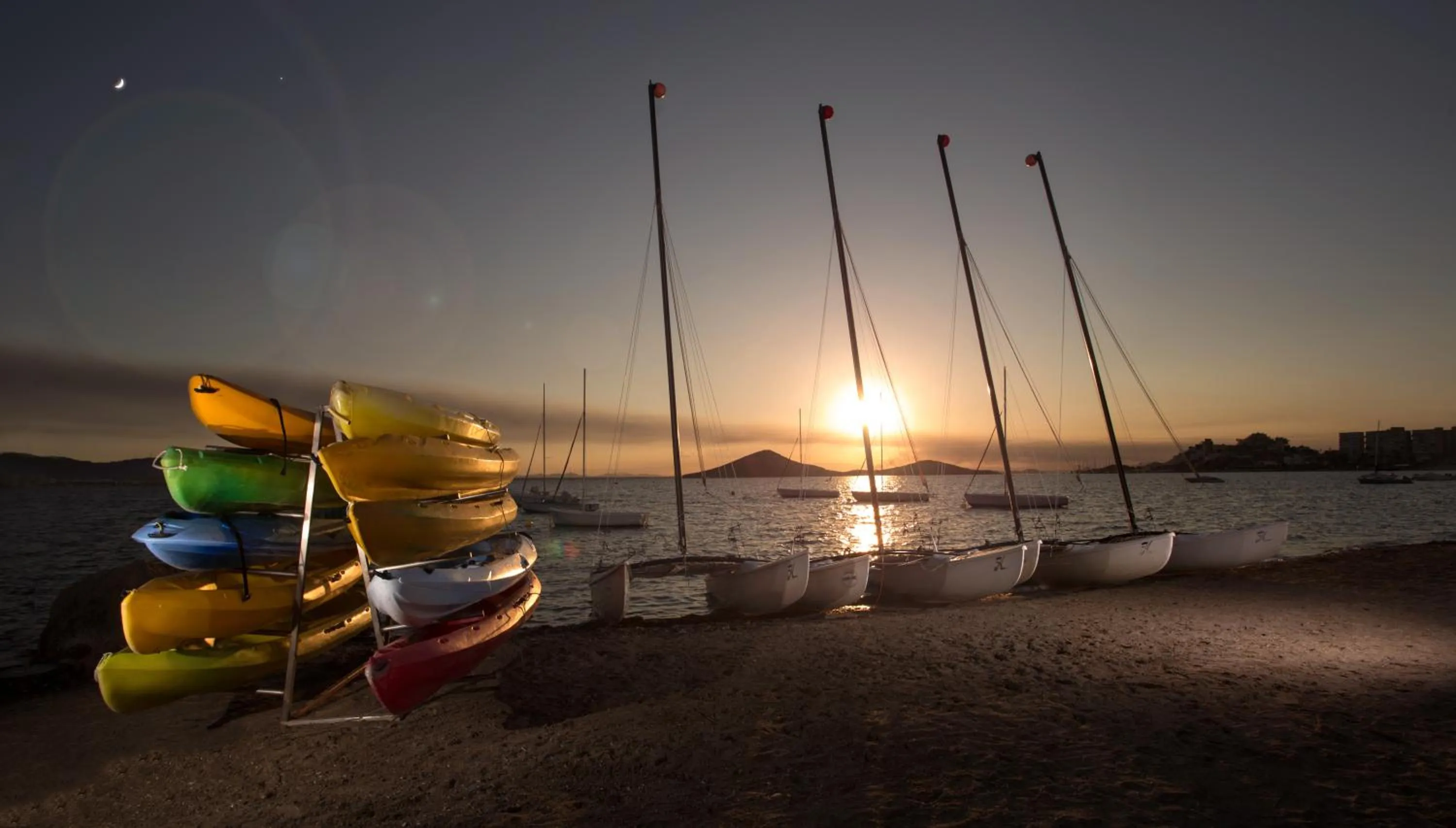 Beach in Hotel Izán Cavanna
