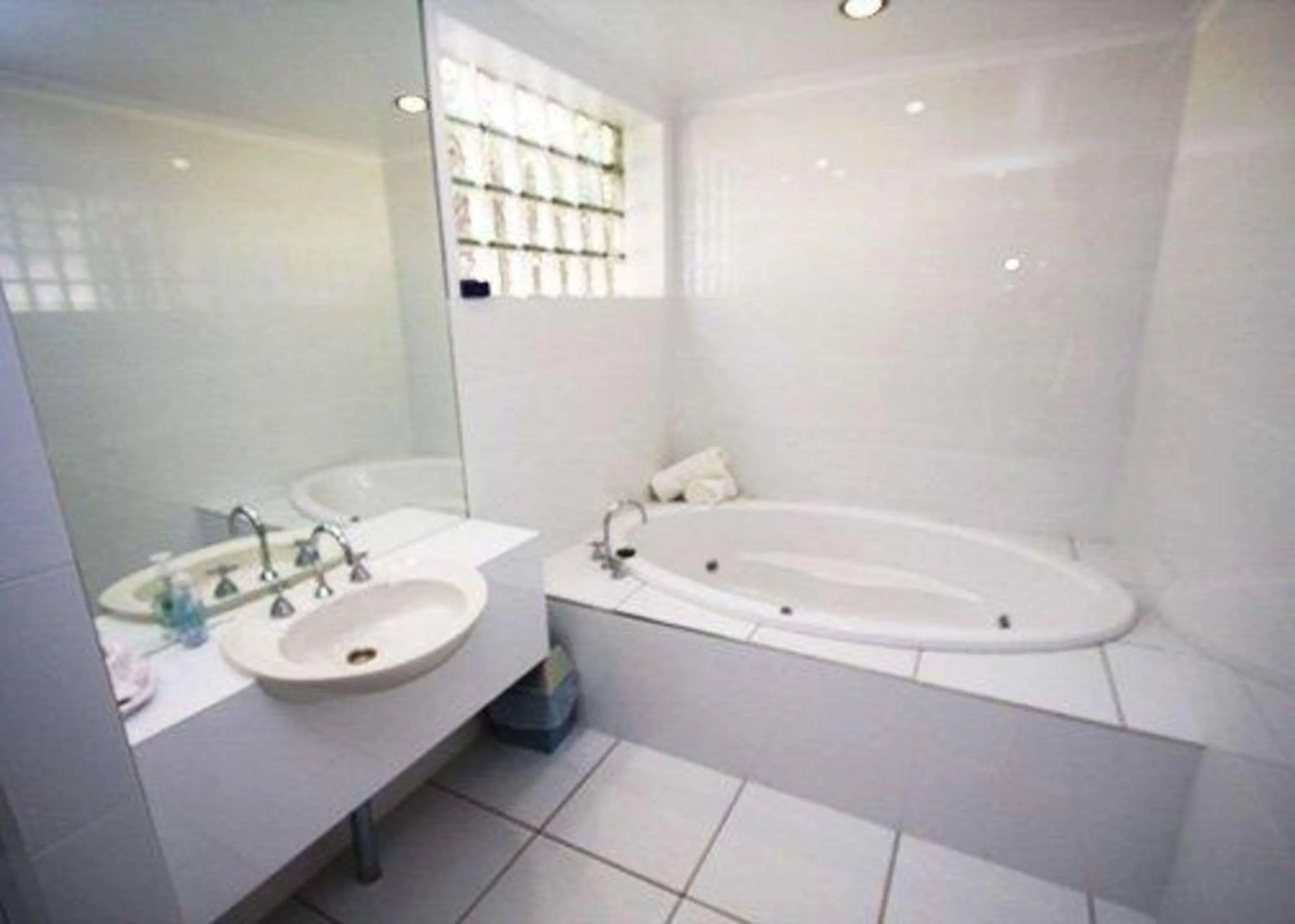 Bathroom in Comfort Inn Lady Augusta