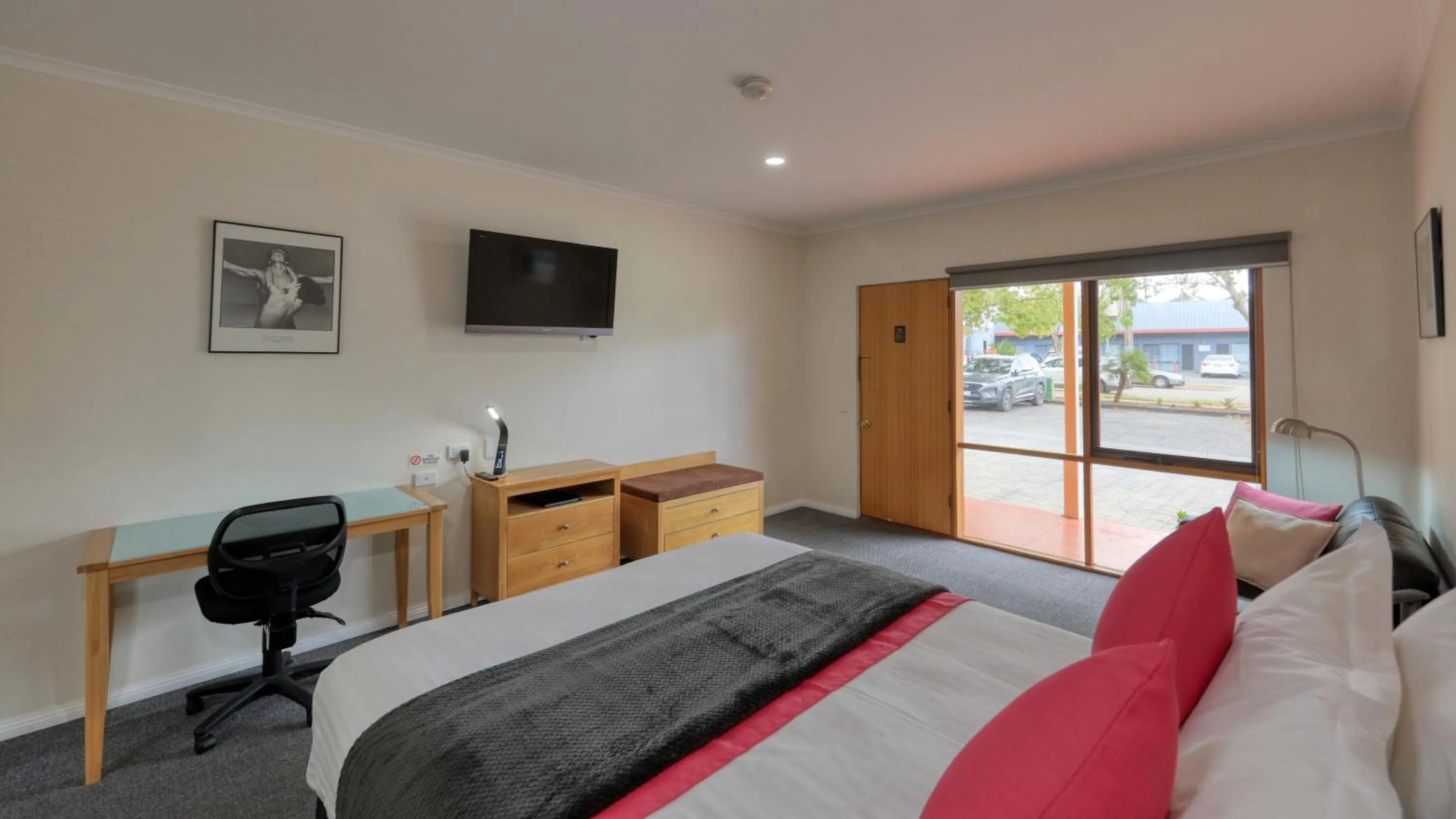 Bed in Comfort Inn Lady Augusta