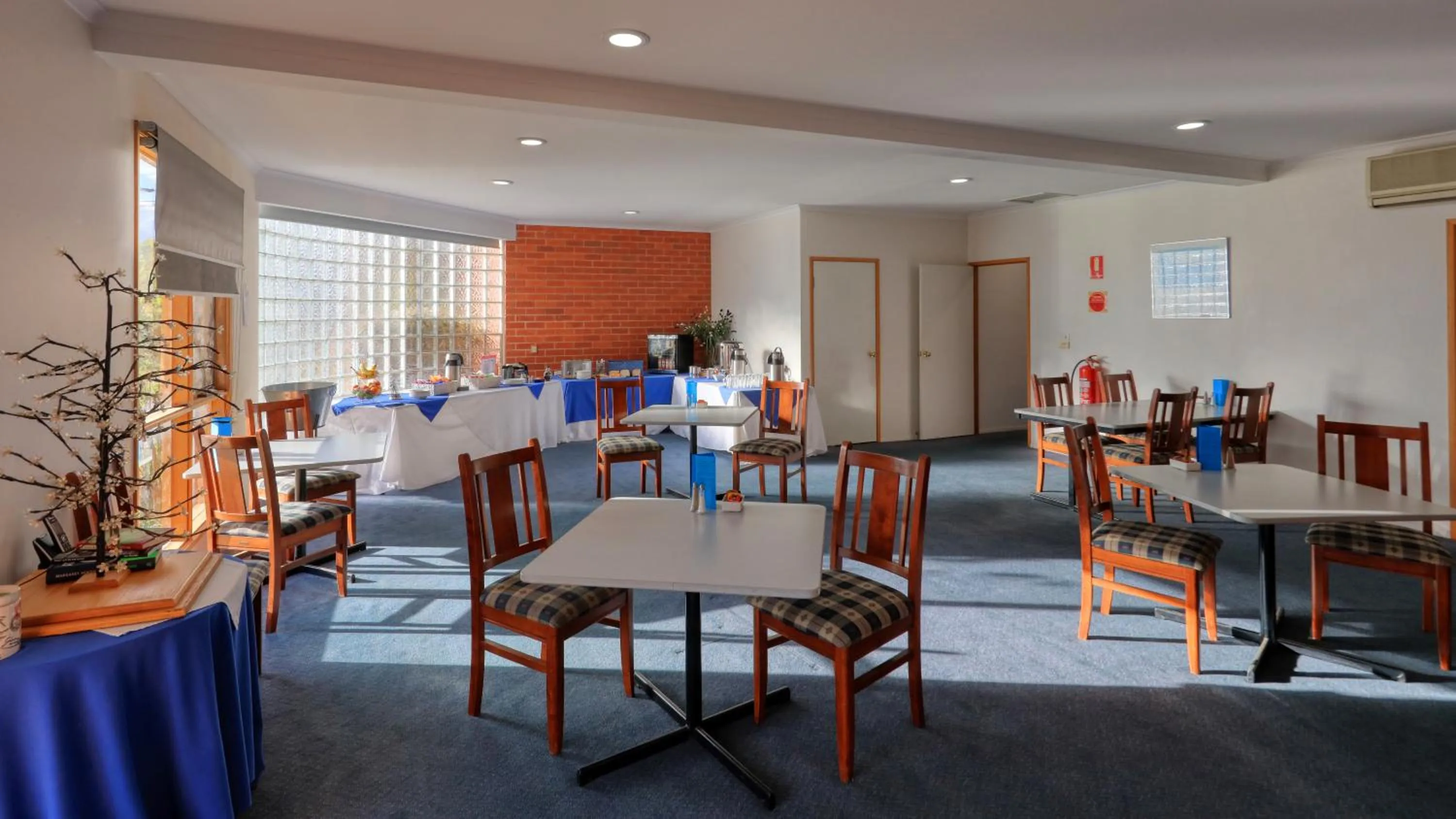 Restaurant/places to eat in Comfort Inn Lady Augusta