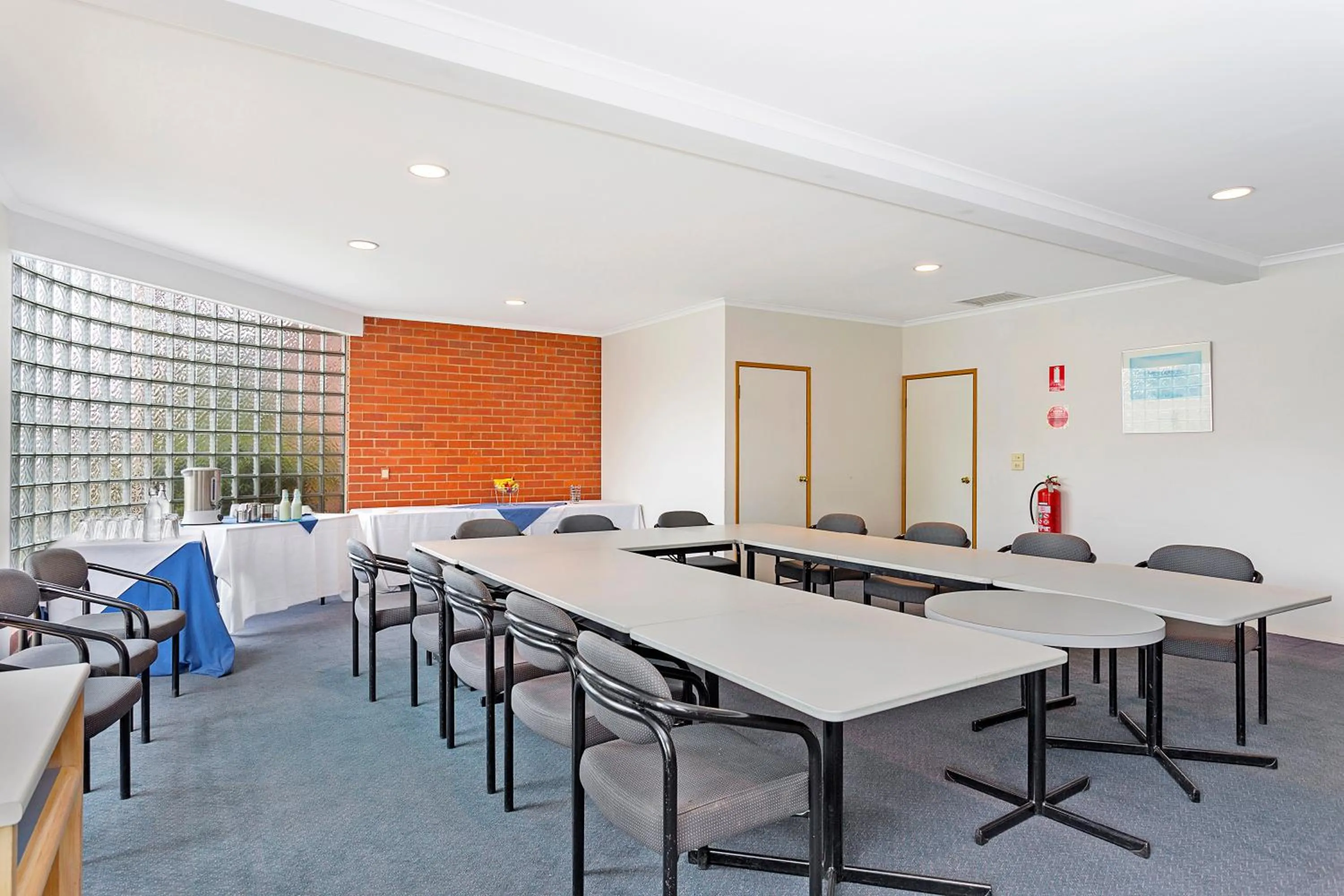 Restaurant/places to eat in Comfort Inn Lady Augusta