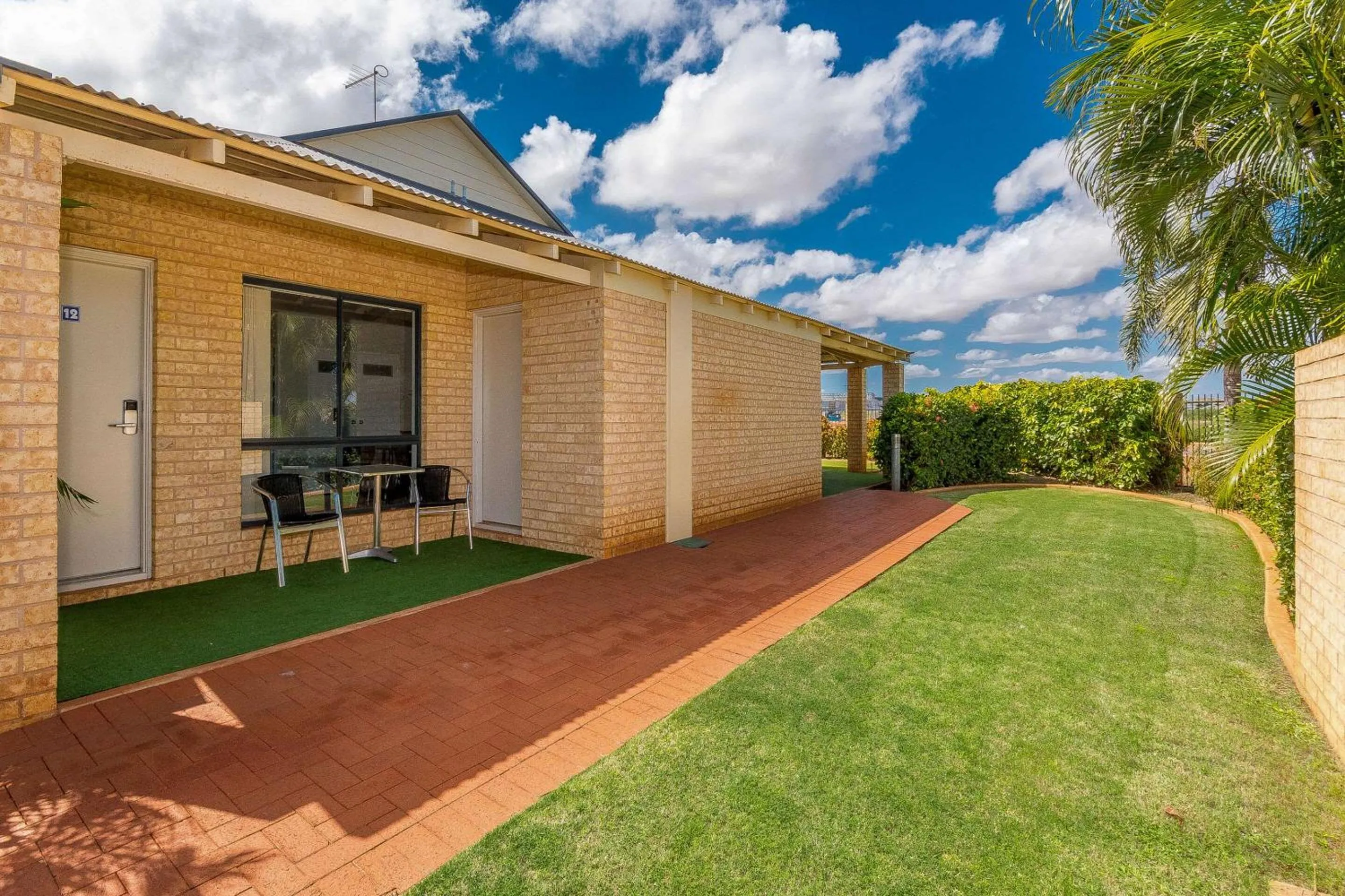 Property building in Comfort Inn & Suites Karratha