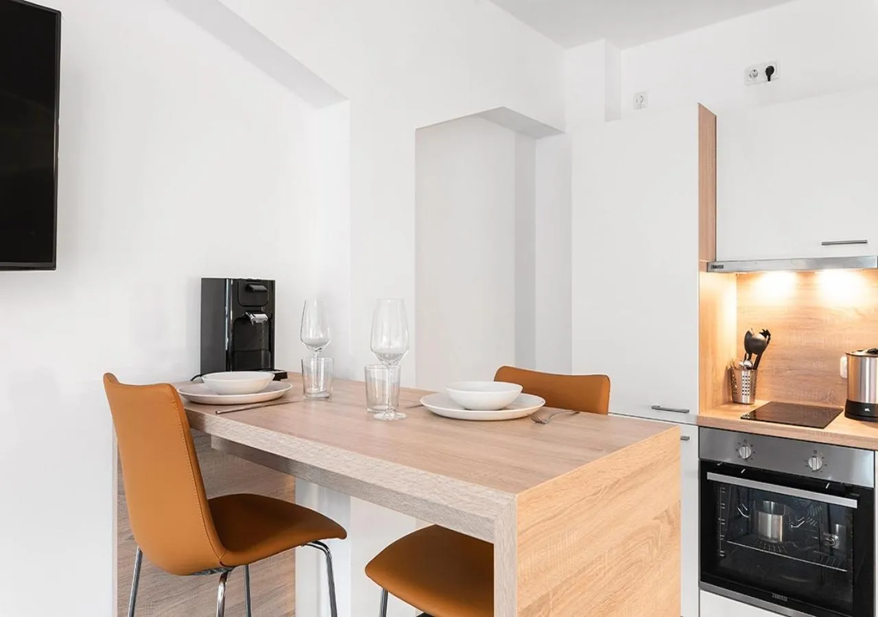 Coffee/tea facilities in LA serviced apartments