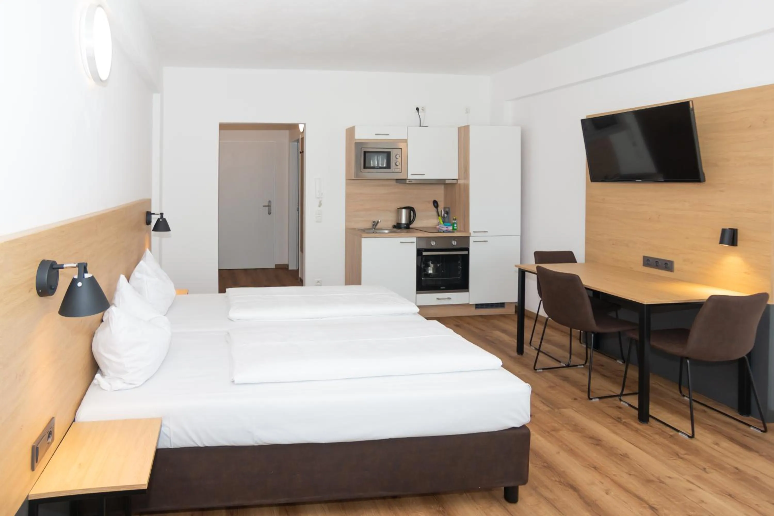 Photo of the whole room, Bed in LA serviced apartments