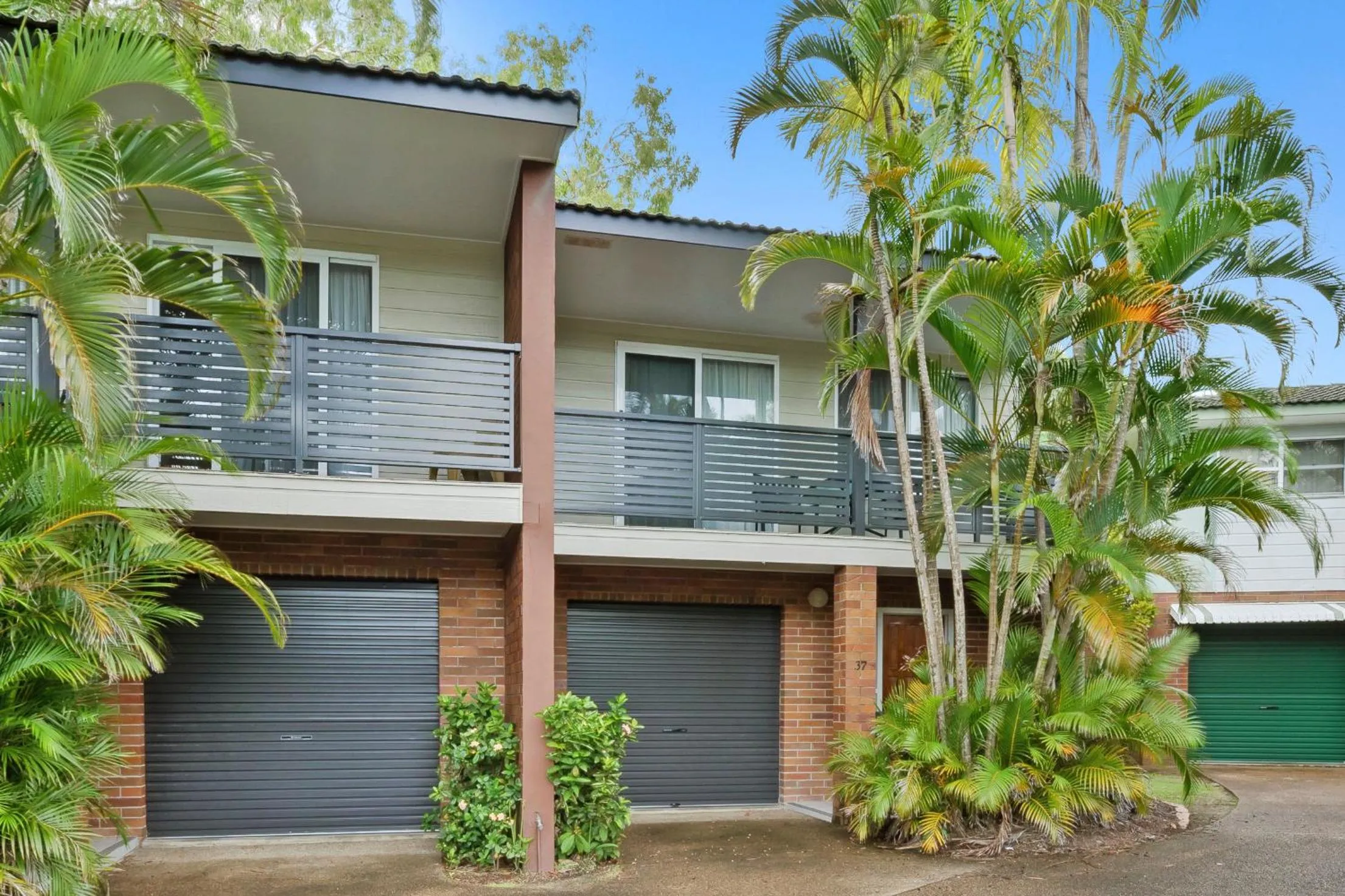 Property building in Comfort Resort Blue Pacific