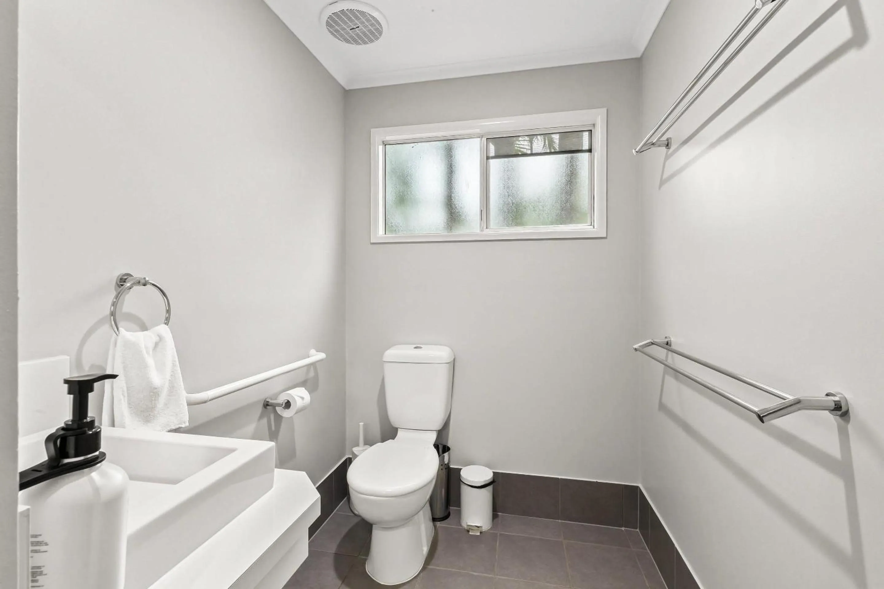 Bedroom in Comfort Resort Blue Pacific