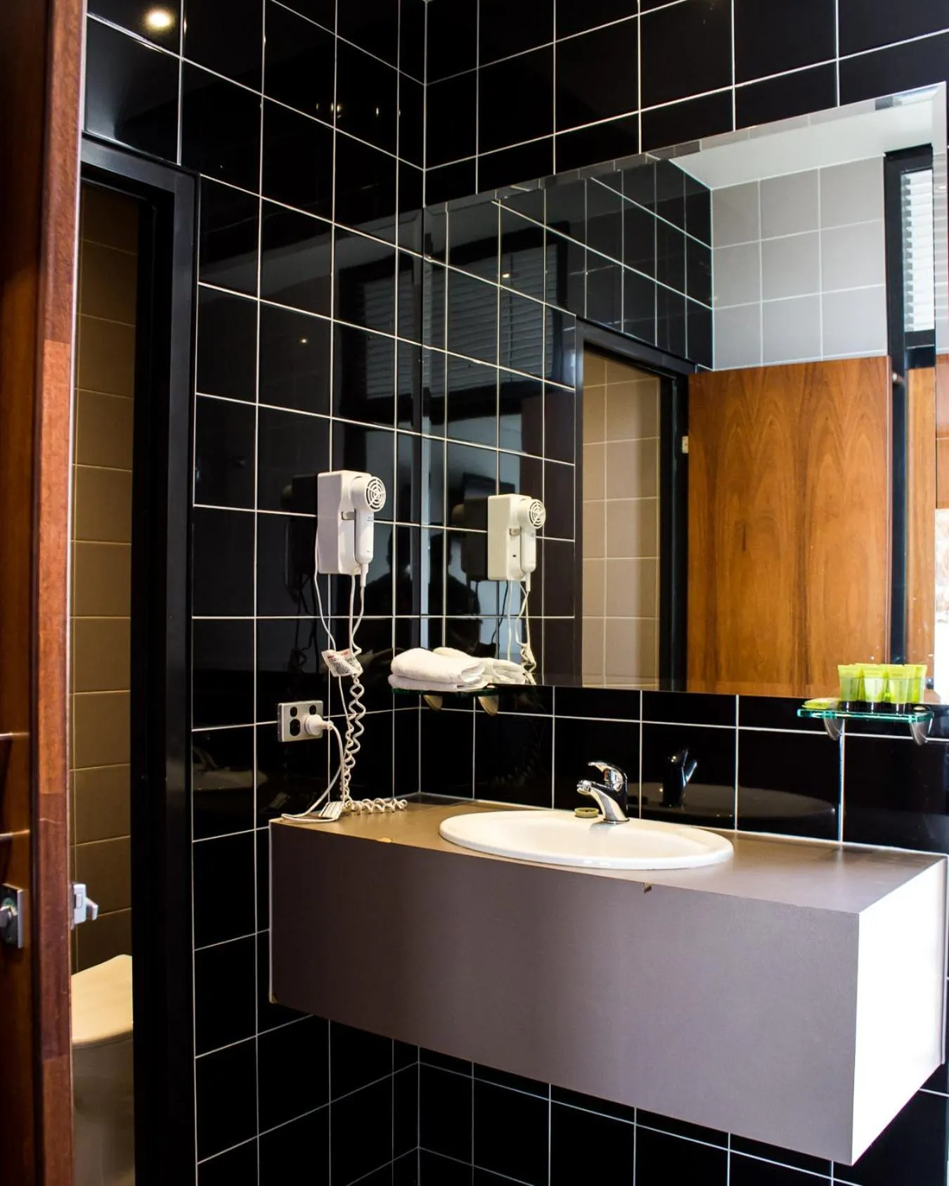 Bathroom in Highlander Hotel Bar Kitchen Rooftop