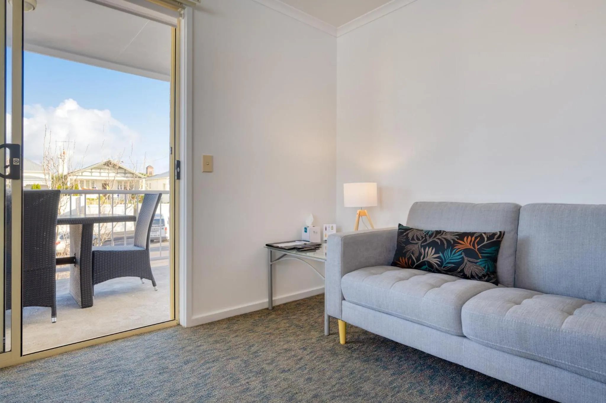 Living room in Waves on Banyan formerly Comfort Inn International