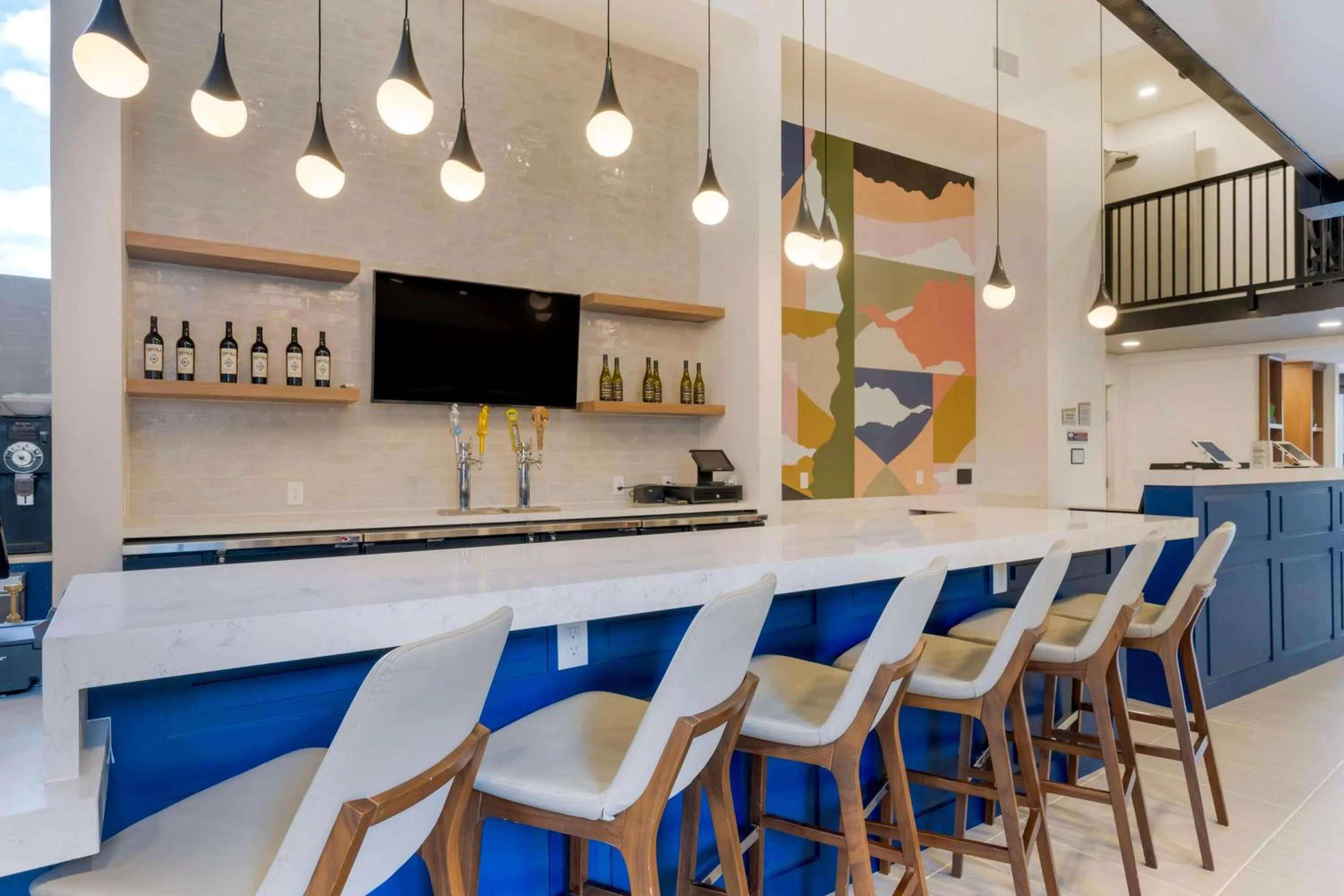 Lounge or bar in Aiden by Best Western Flagstaff