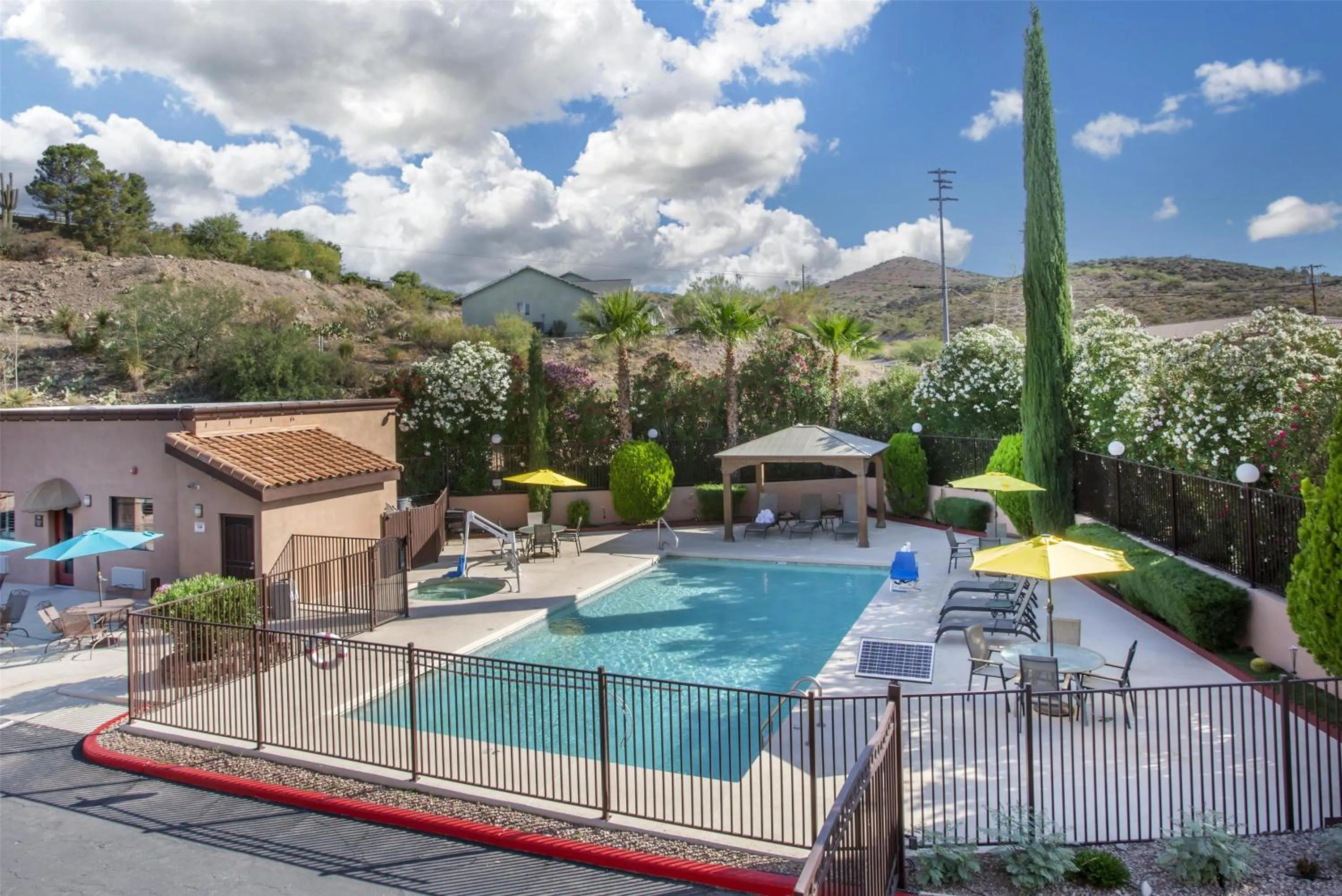 Pool view in Best Western Copper Hills Inn