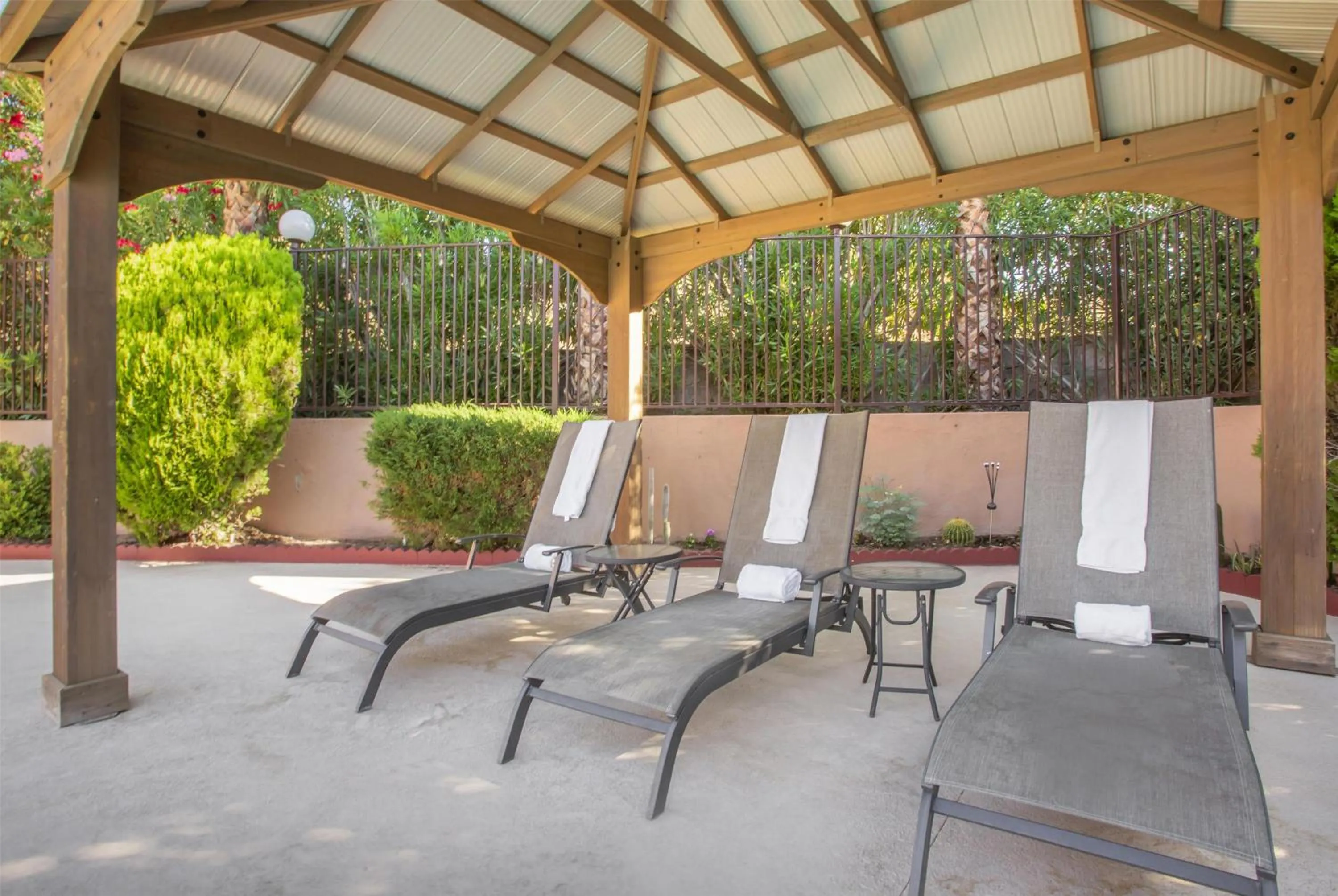 Pool view in Best Western Copper Hills Inn