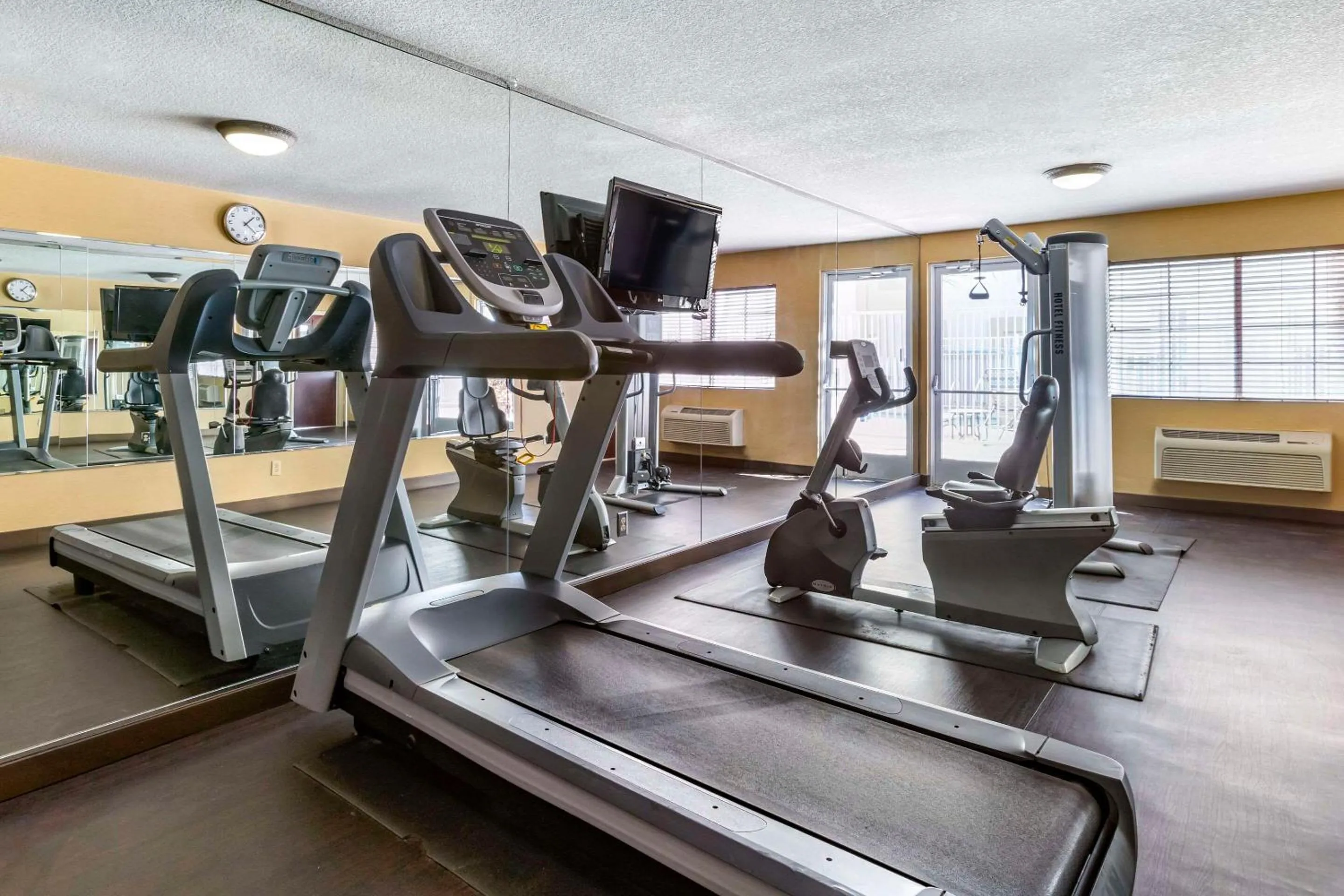 Fitness centre/facilities in Comfort Suites Phoenix Airport