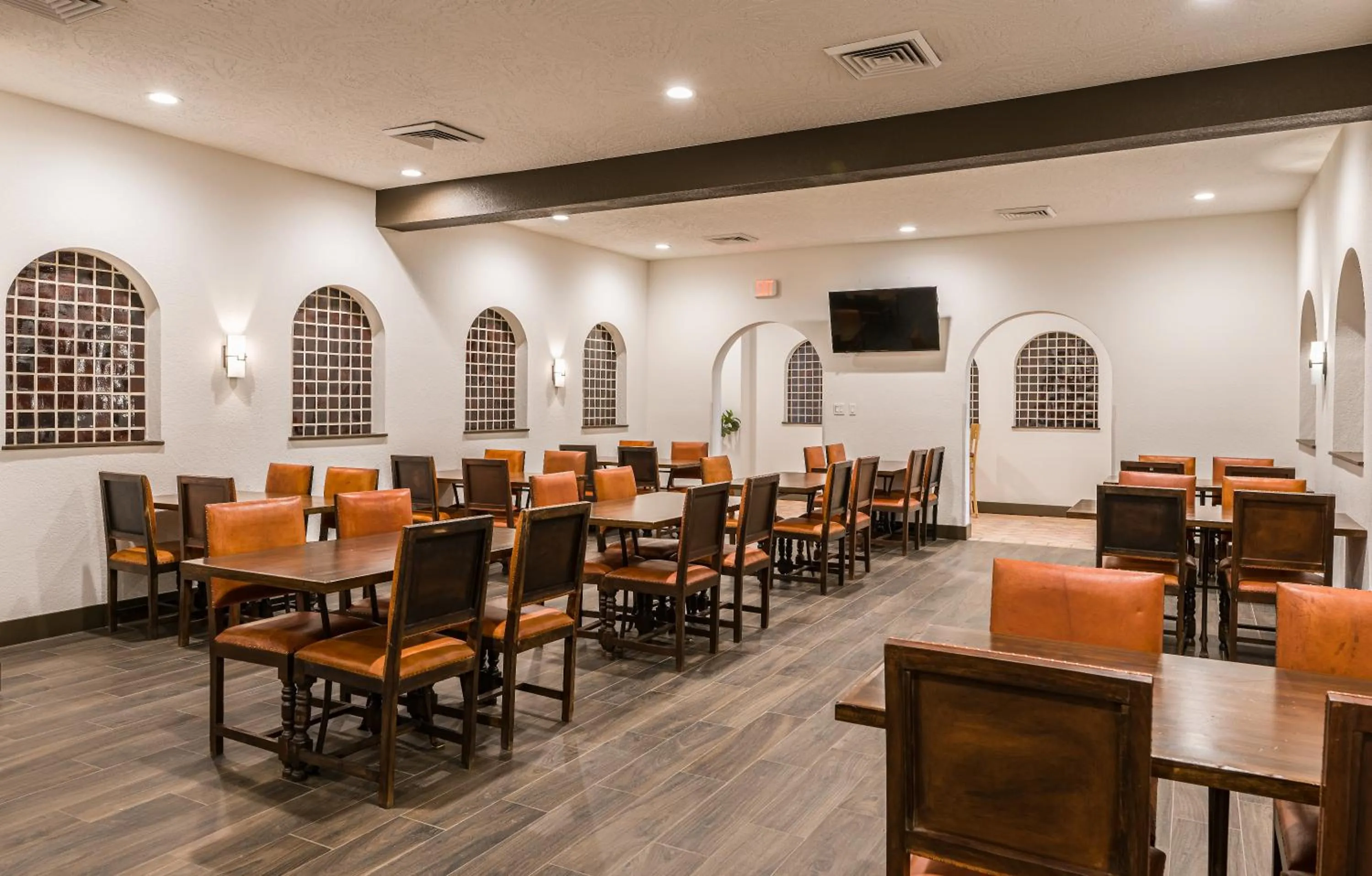 Buffet breakfast in Lux Verde Hotel