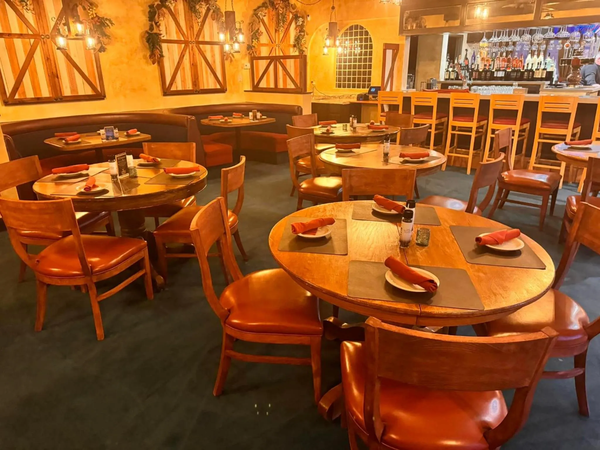 Restaurant/places to eat in Lux Verde Hotel