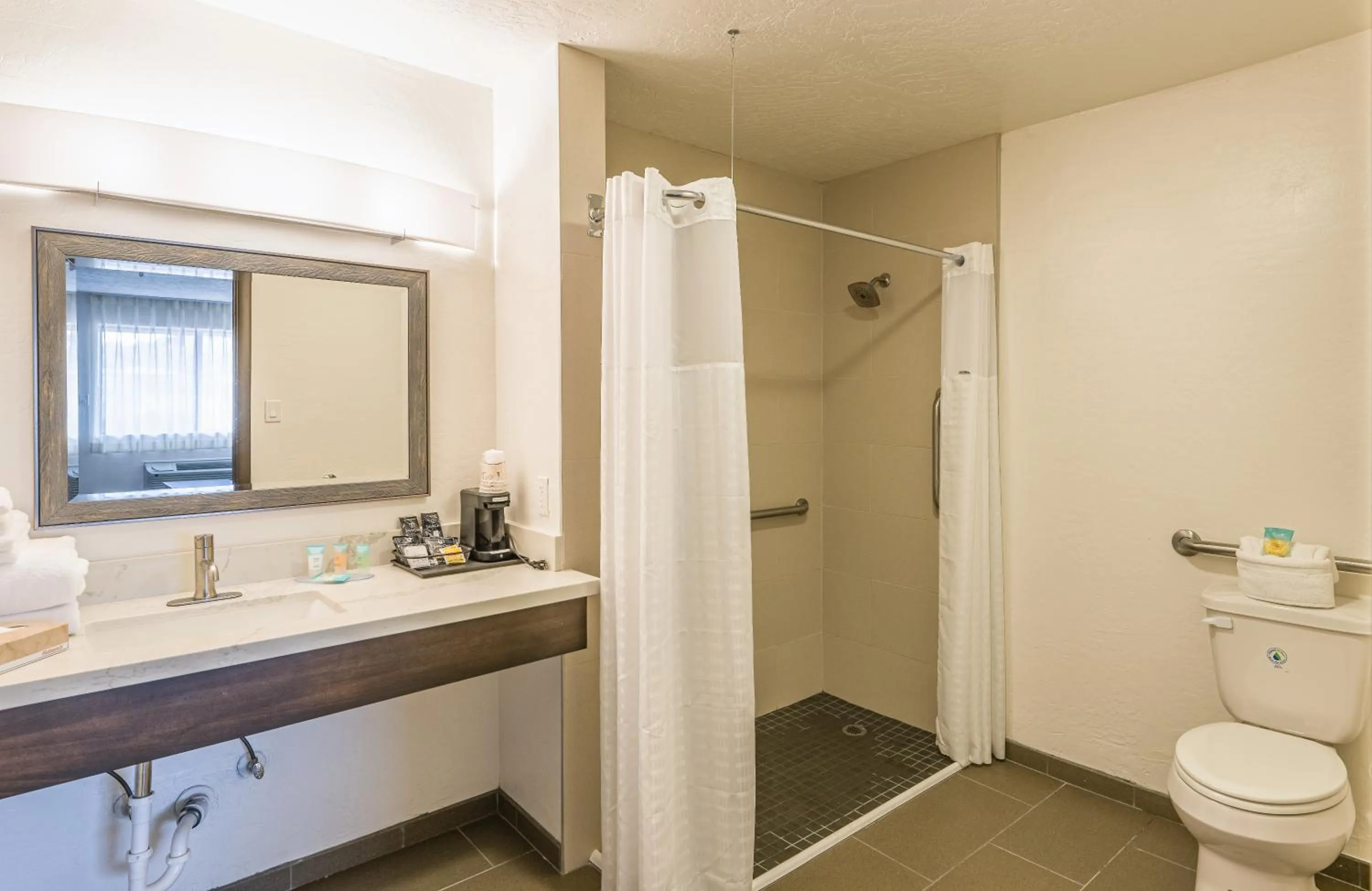 Shower in Lux Verde Hotel