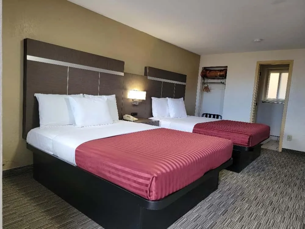 Bed in Americas Best Value Inn-Williams/Grand Canyon