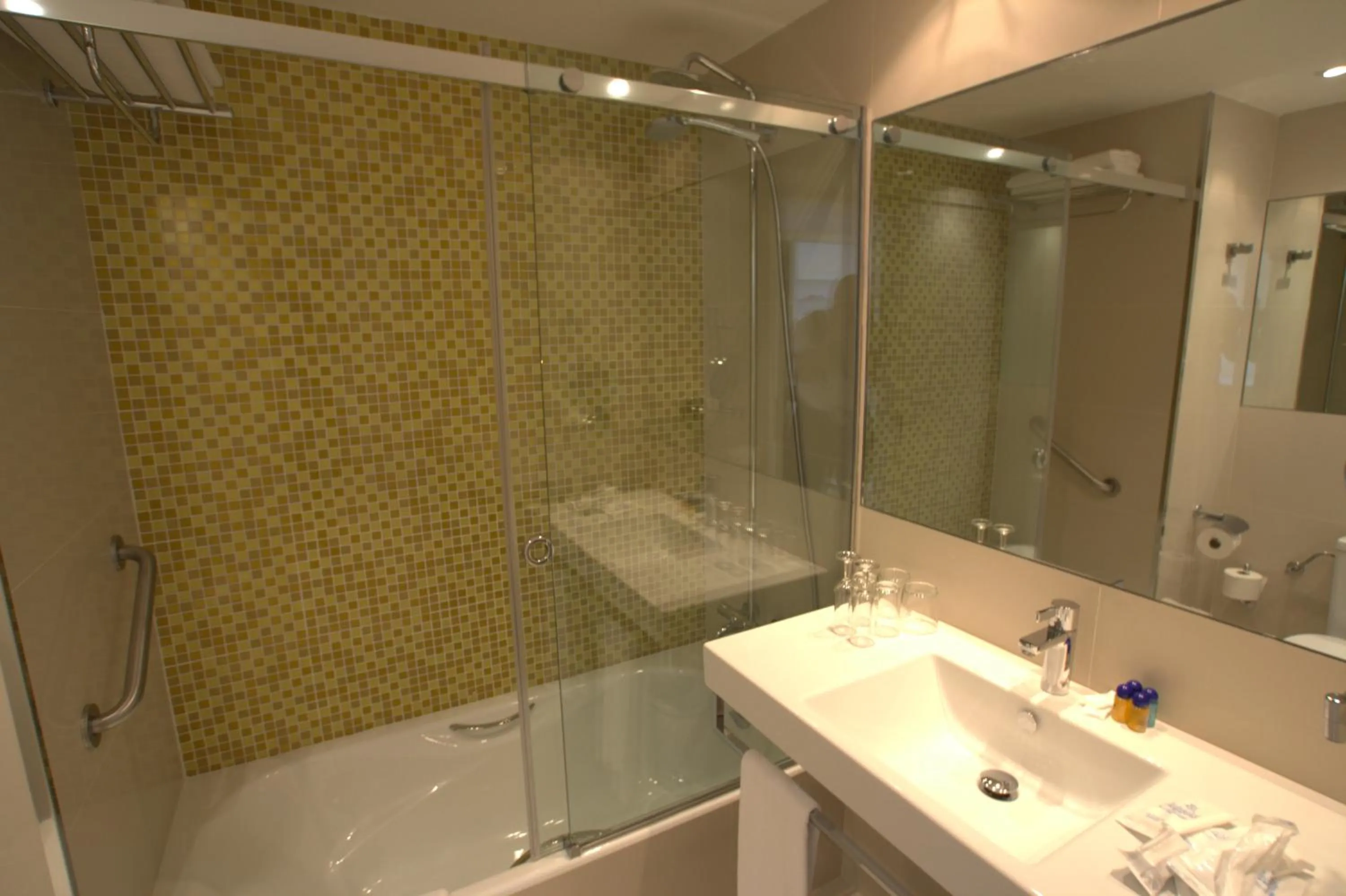 Bathroom in Hotel Argos Ibiza