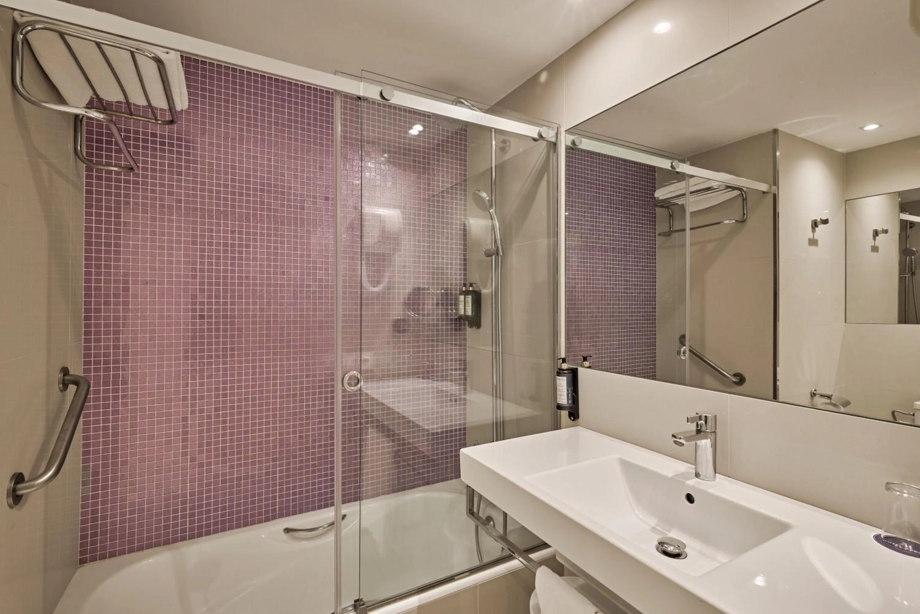 Bathroom in Hotel Argos Ibiza