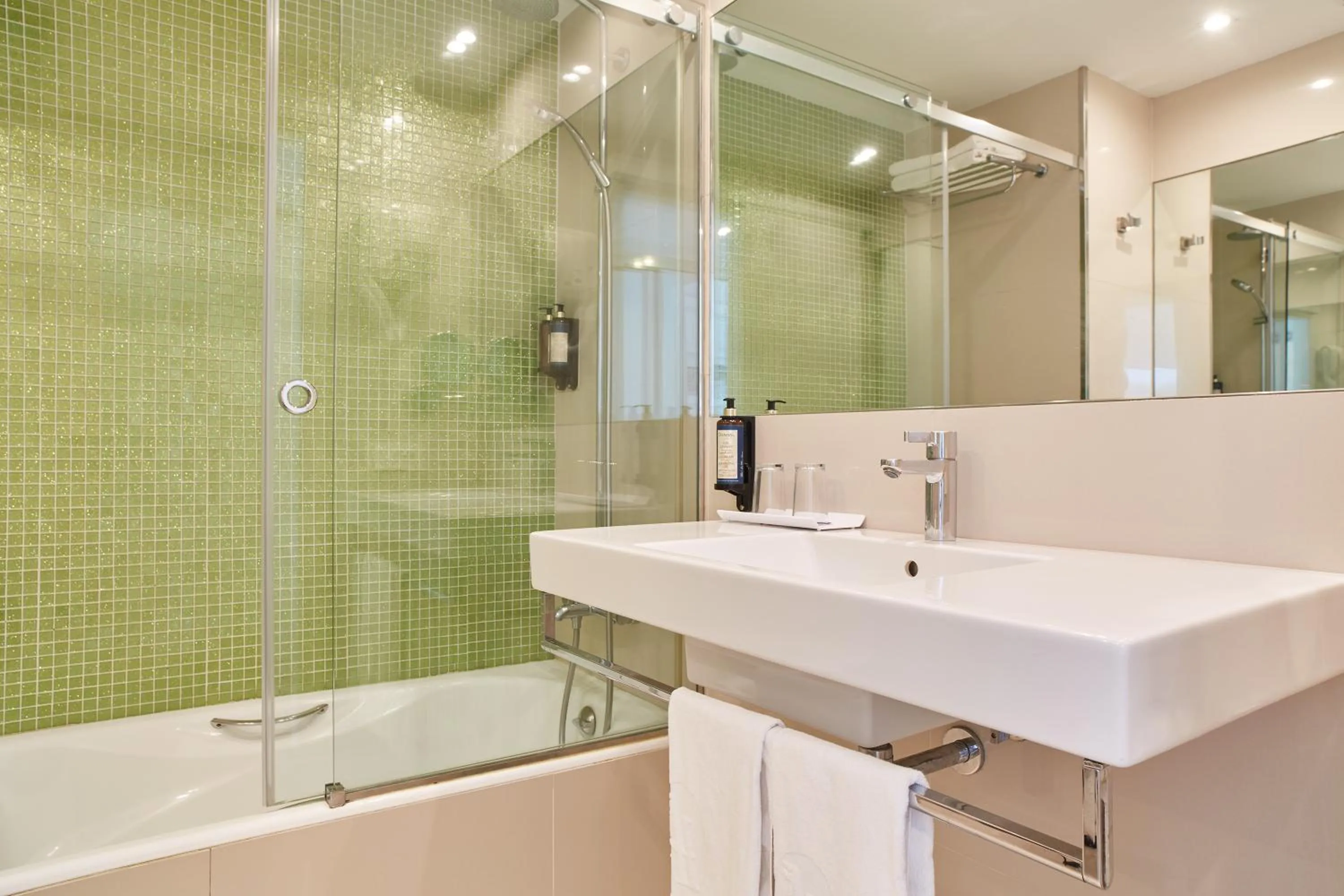 Bathroom in Hotel Argos Ibiza