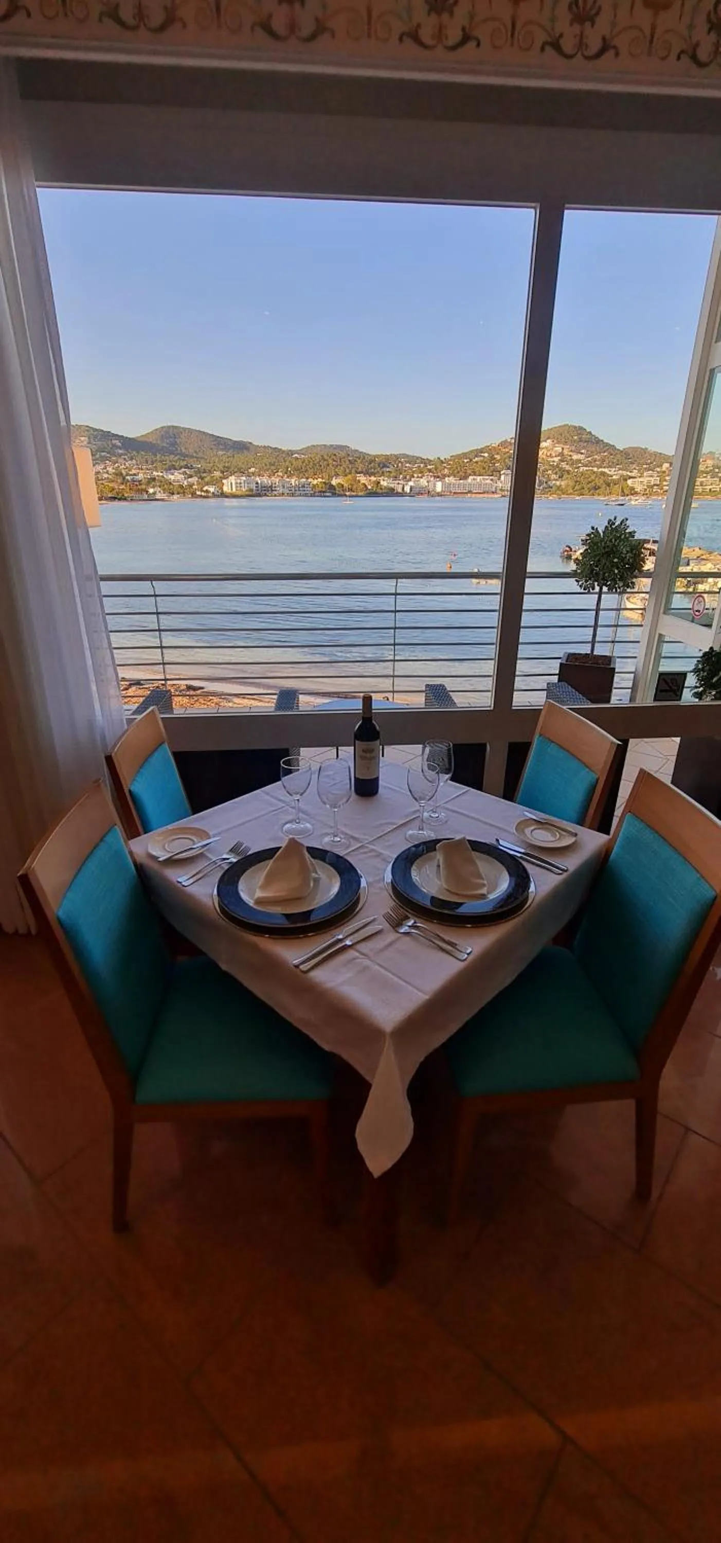 Restaurant/places to eat in Hotel Argos Ibiza