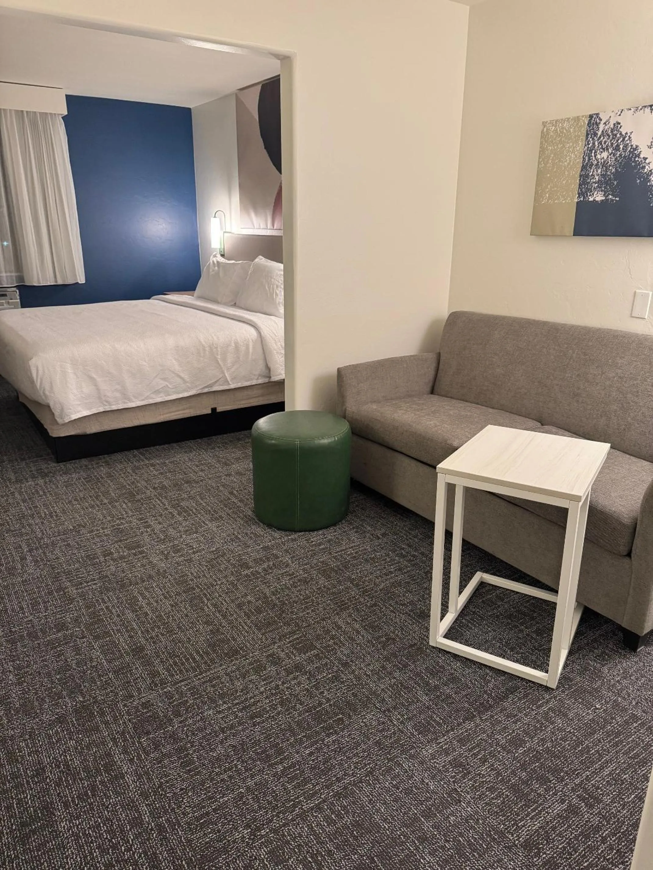 Bed in Spark By Hilton Tucson Airport
