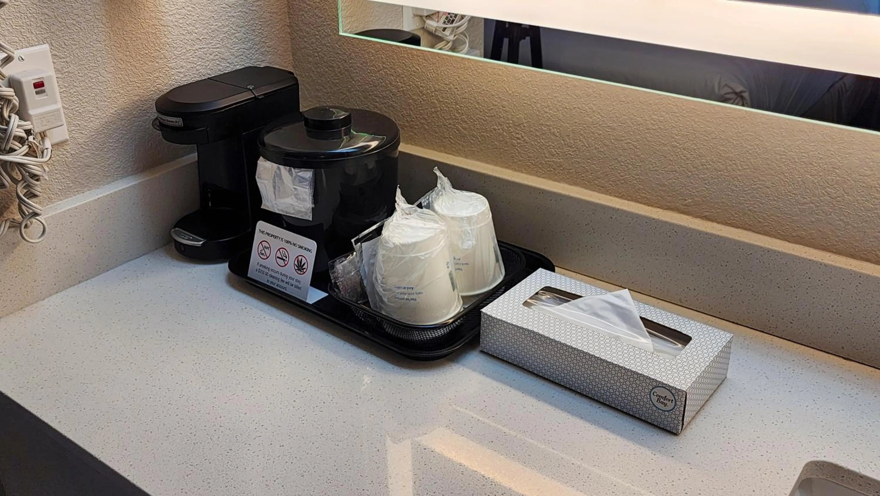 Coffee/tea facilities in Baymont by Wyndham Casa Grande