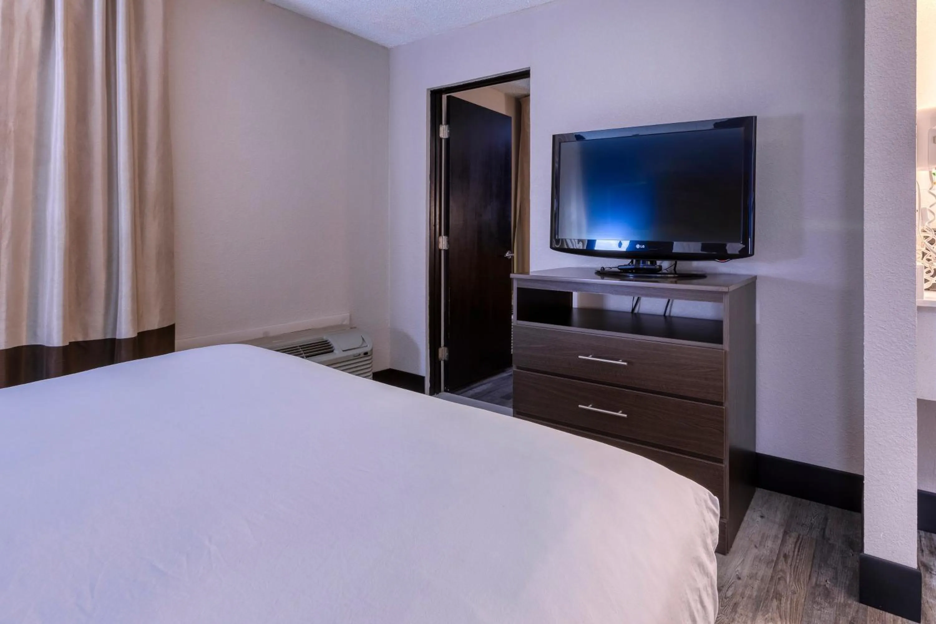 Bed in Baymont by Wyndham Casa Grande