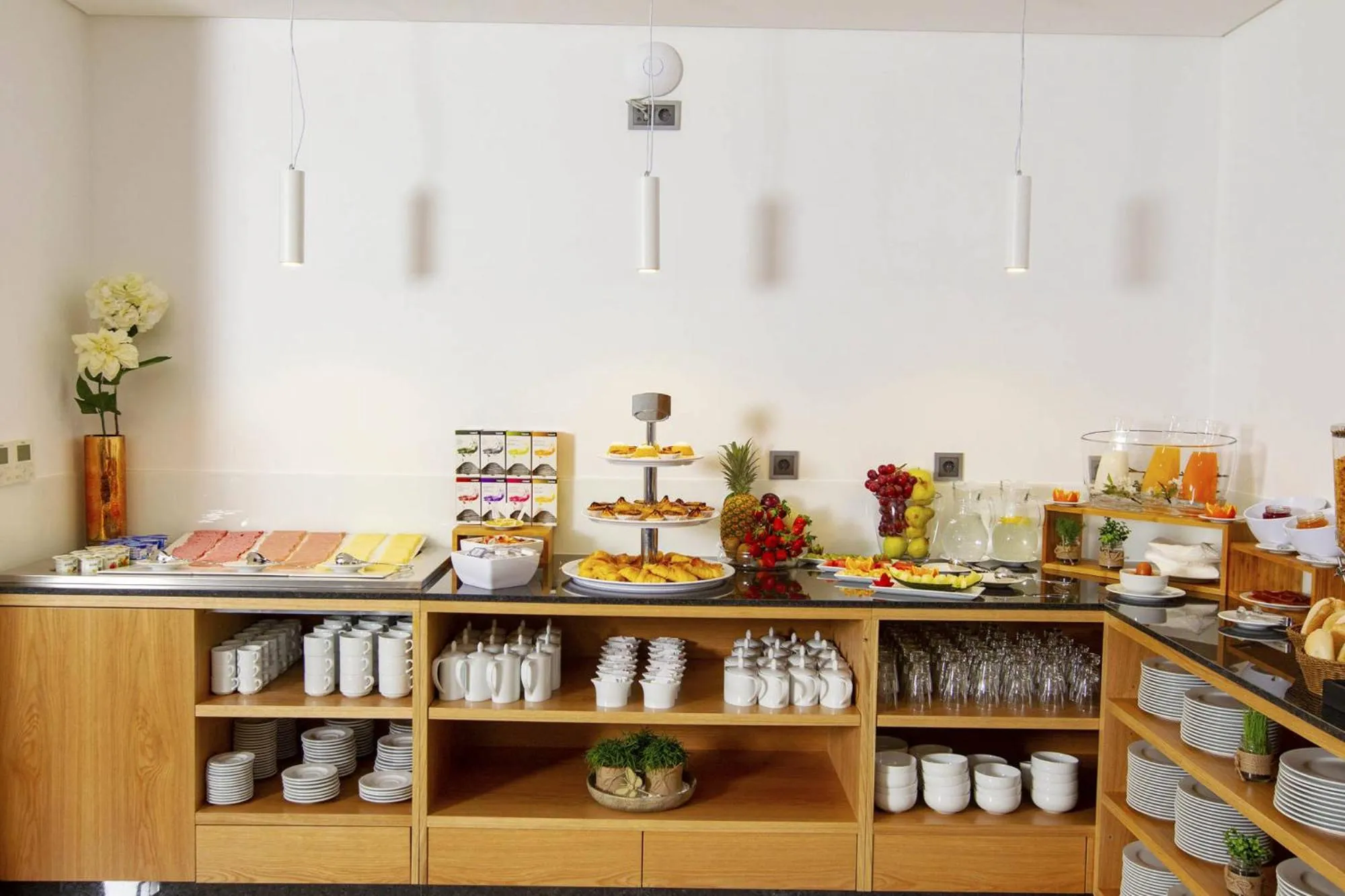 Buffet breakfast in Hotel Fafense