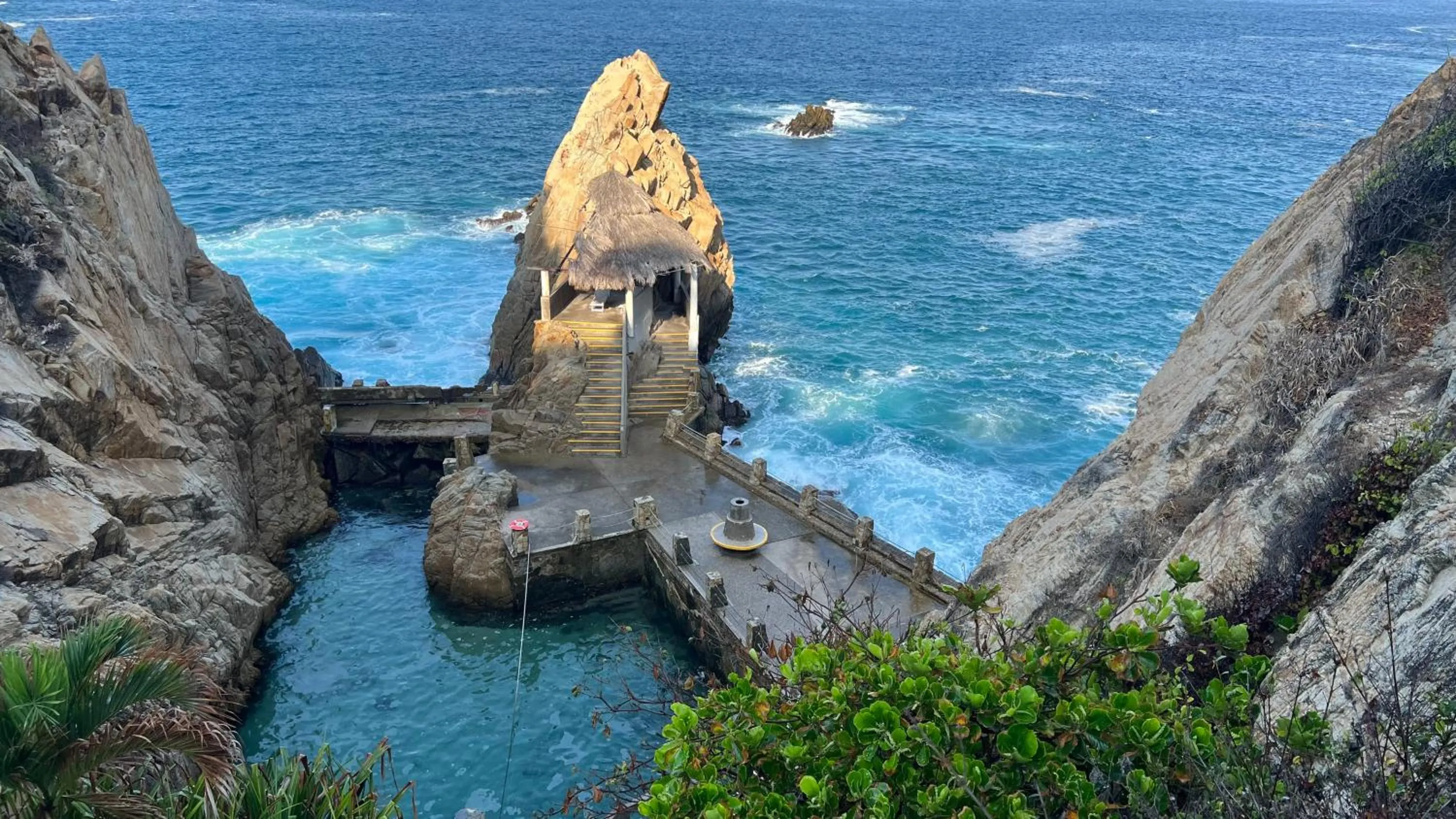 Swimming pool in Mirador Acapulco