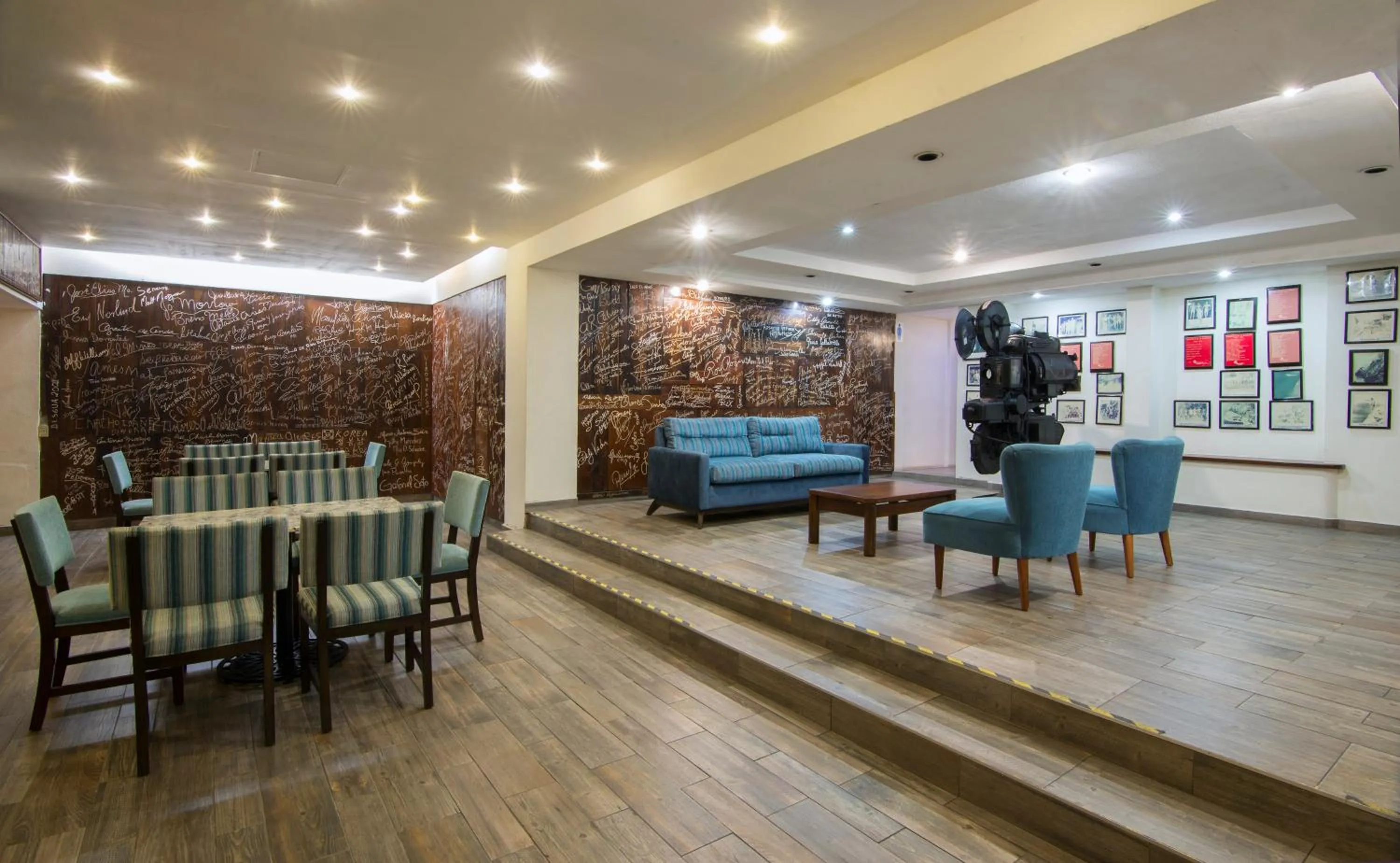 Lounge or bar in Mirador Acapulco