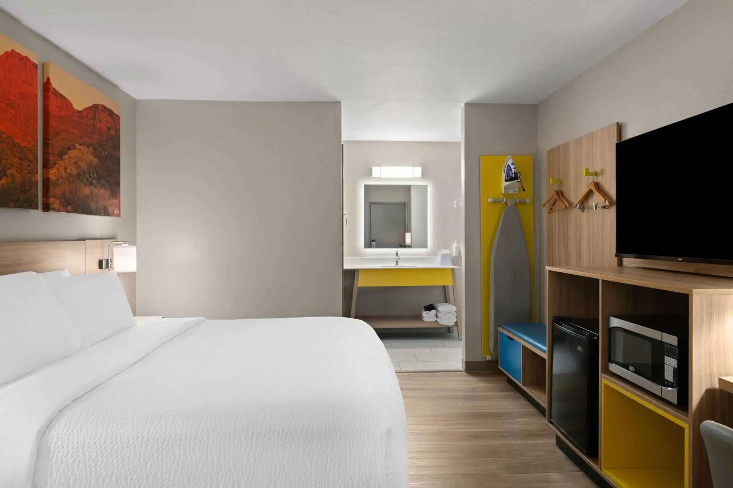 King Room - Non-Smoking in Days Inn by Wyndham Prescott King Room - Non-Smoking in Days Inn by Wyndham Prescott