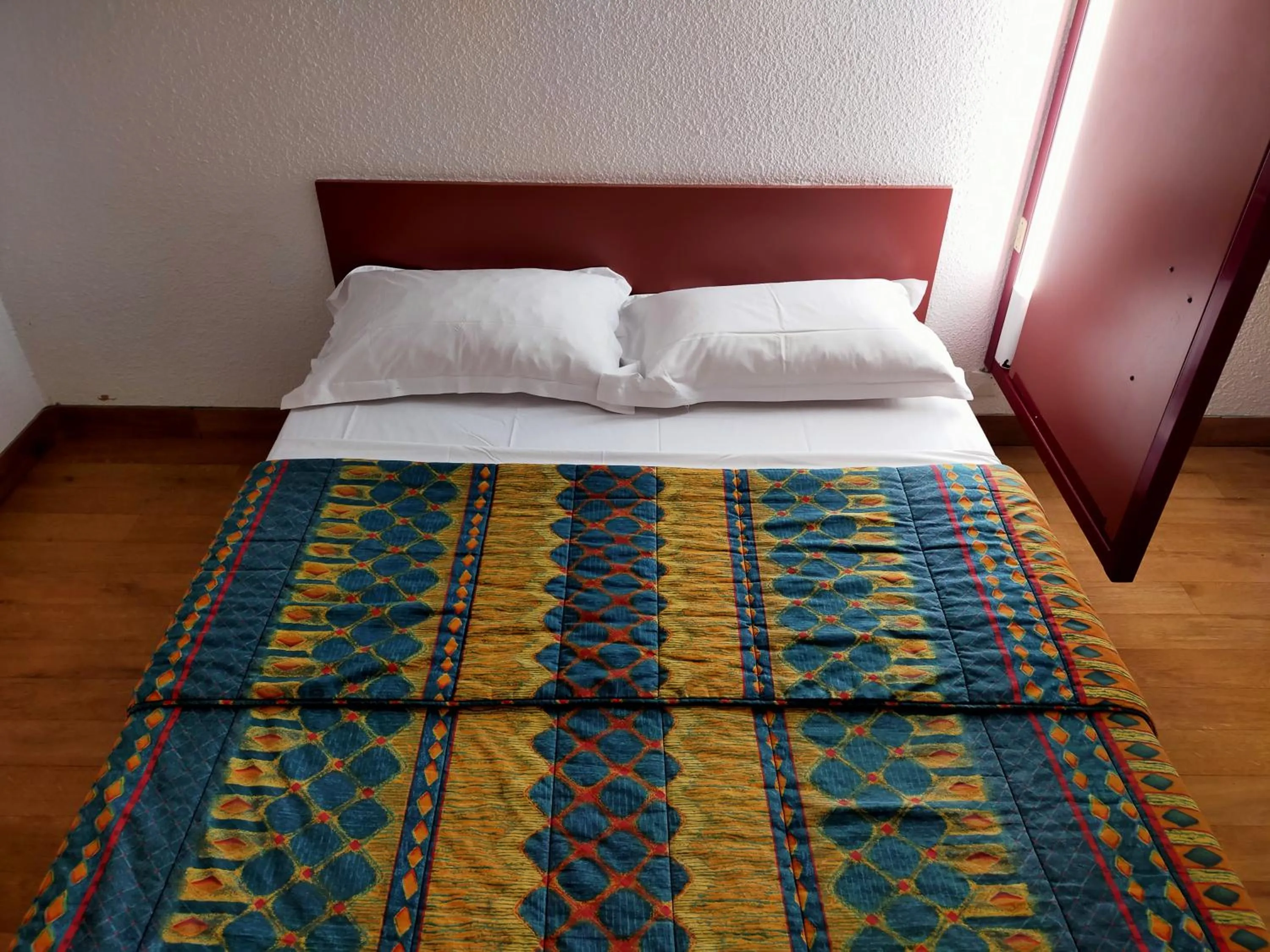 Bed in HOTEL THANIA