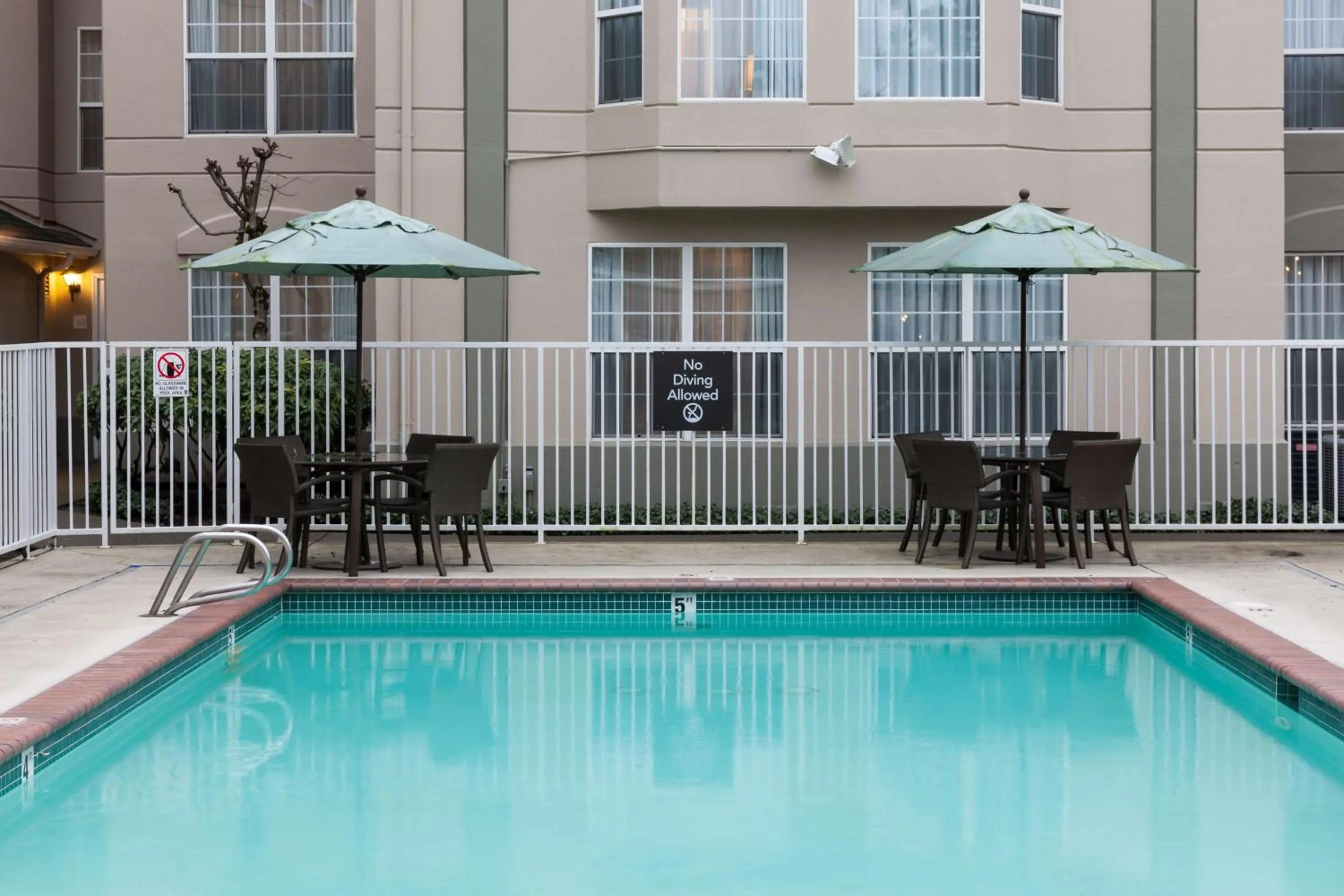 Pool view in Homewood Suites by Hilton Seattle-Tacoma Airport/Tukwila
