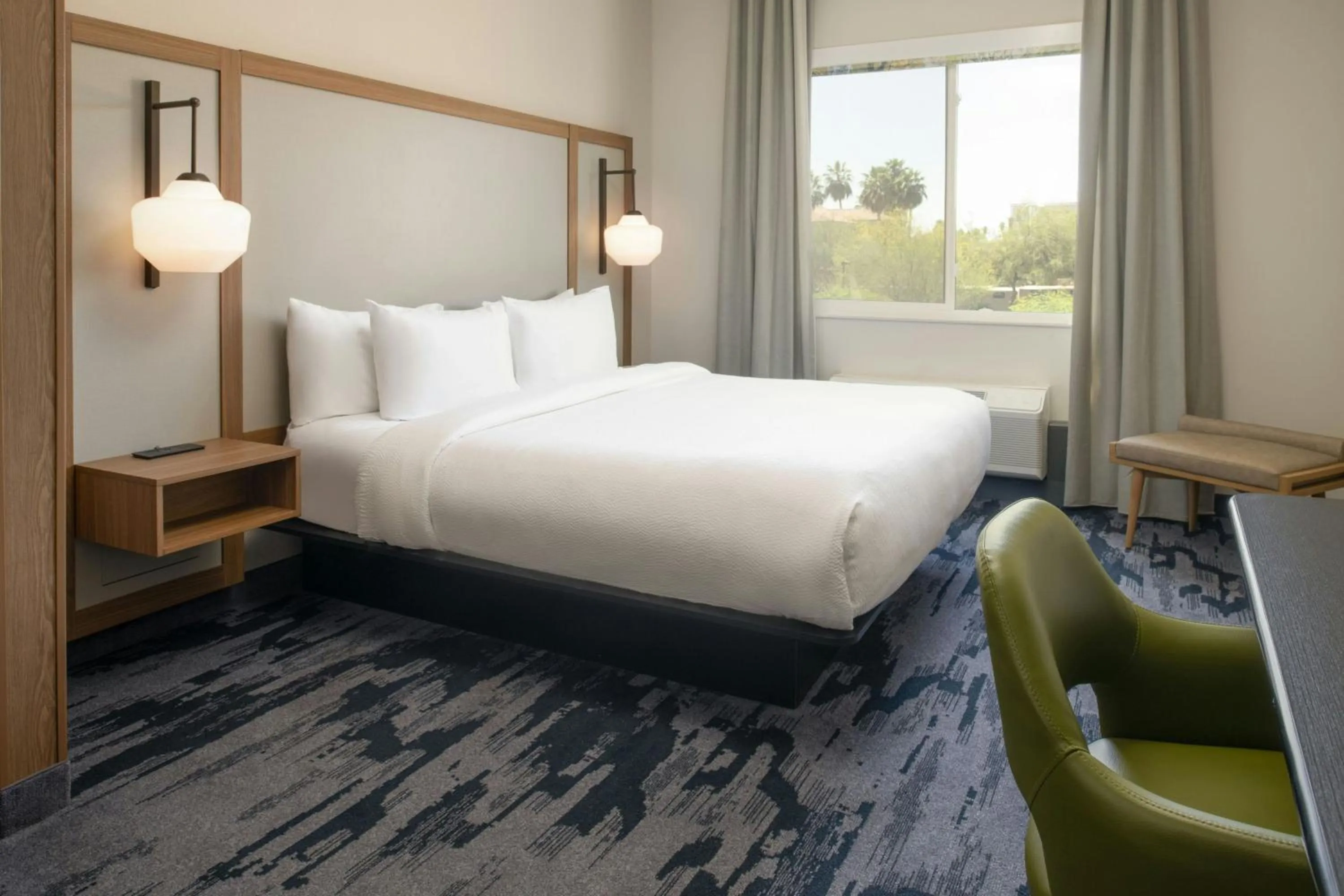 Photo of the whole room, Bed in Fairfield by Marriott Inn & Suites Scottsdale Old Town